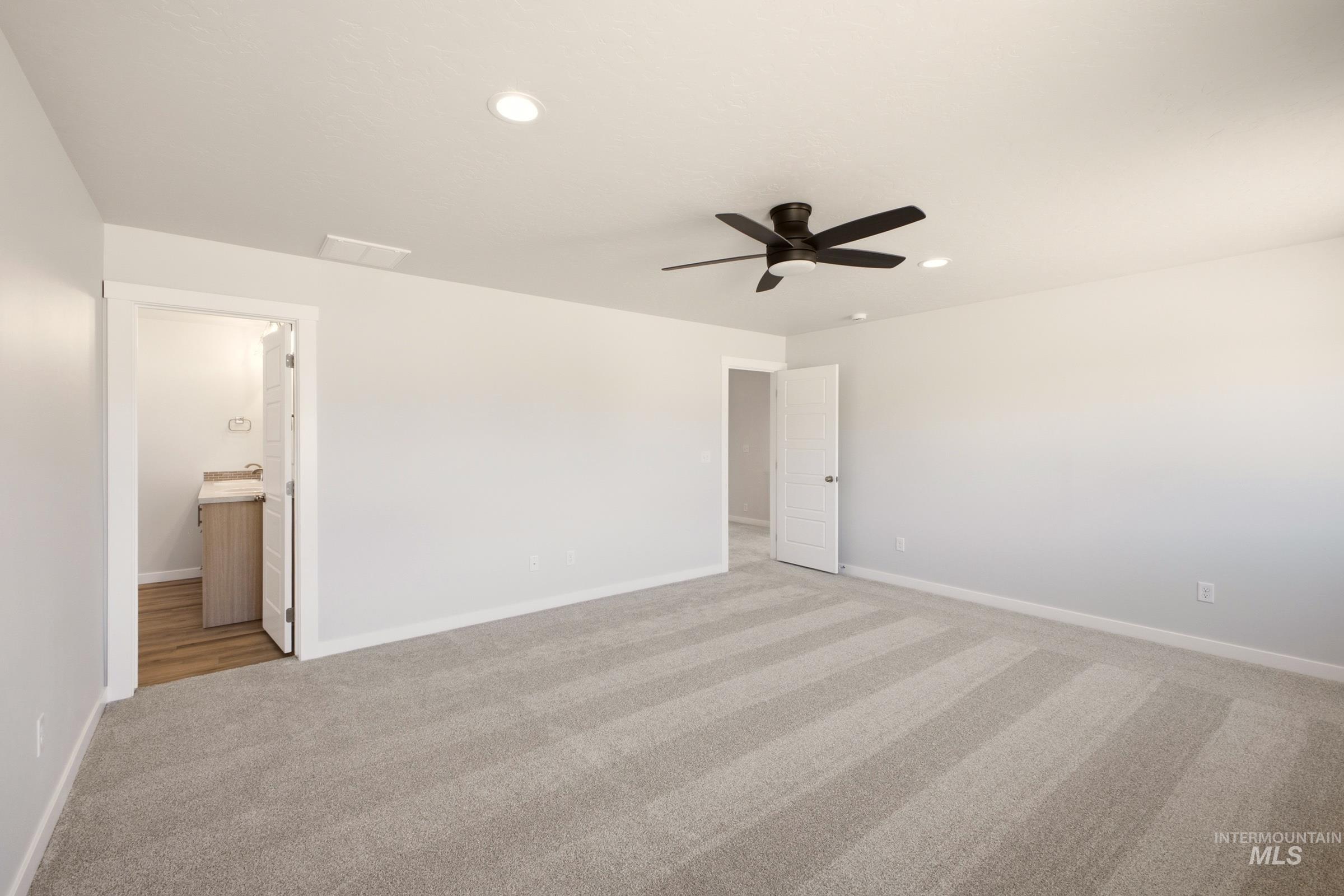5319 S Edgecomb Way Property Photo 24