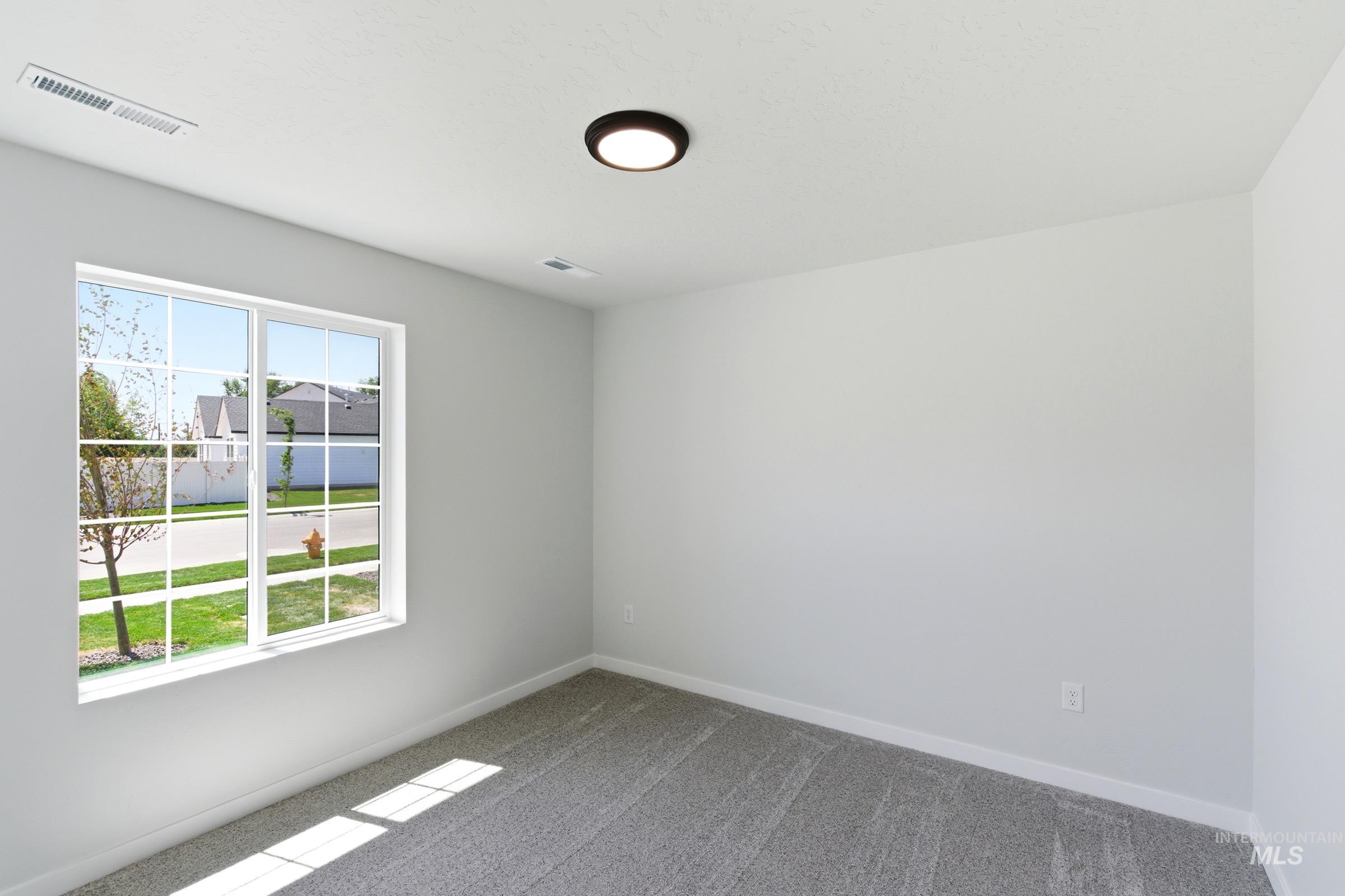 4504 S Amsterdam Ave Property Photo 10