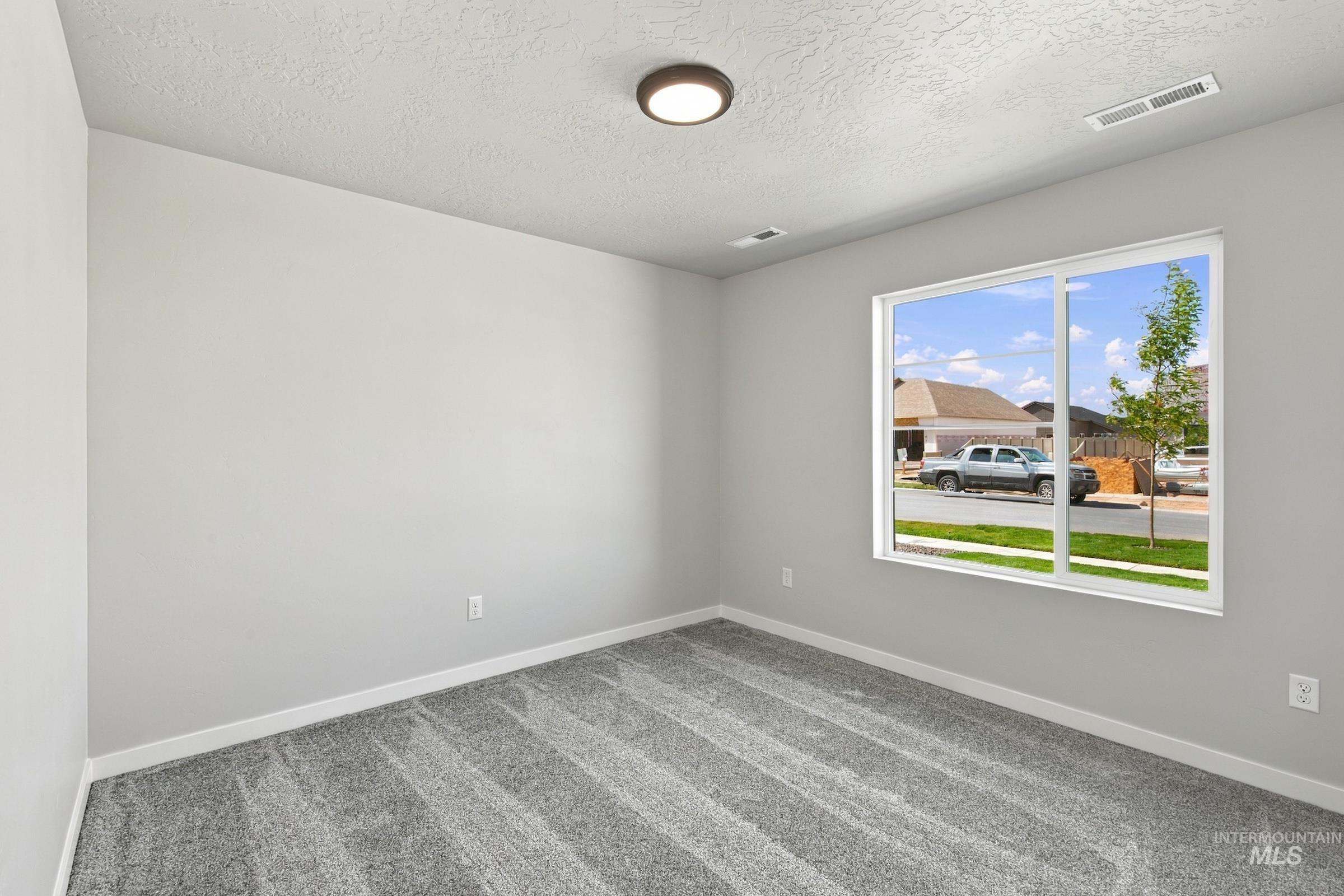 4504 S Amsterdam Ave Property Photo 10