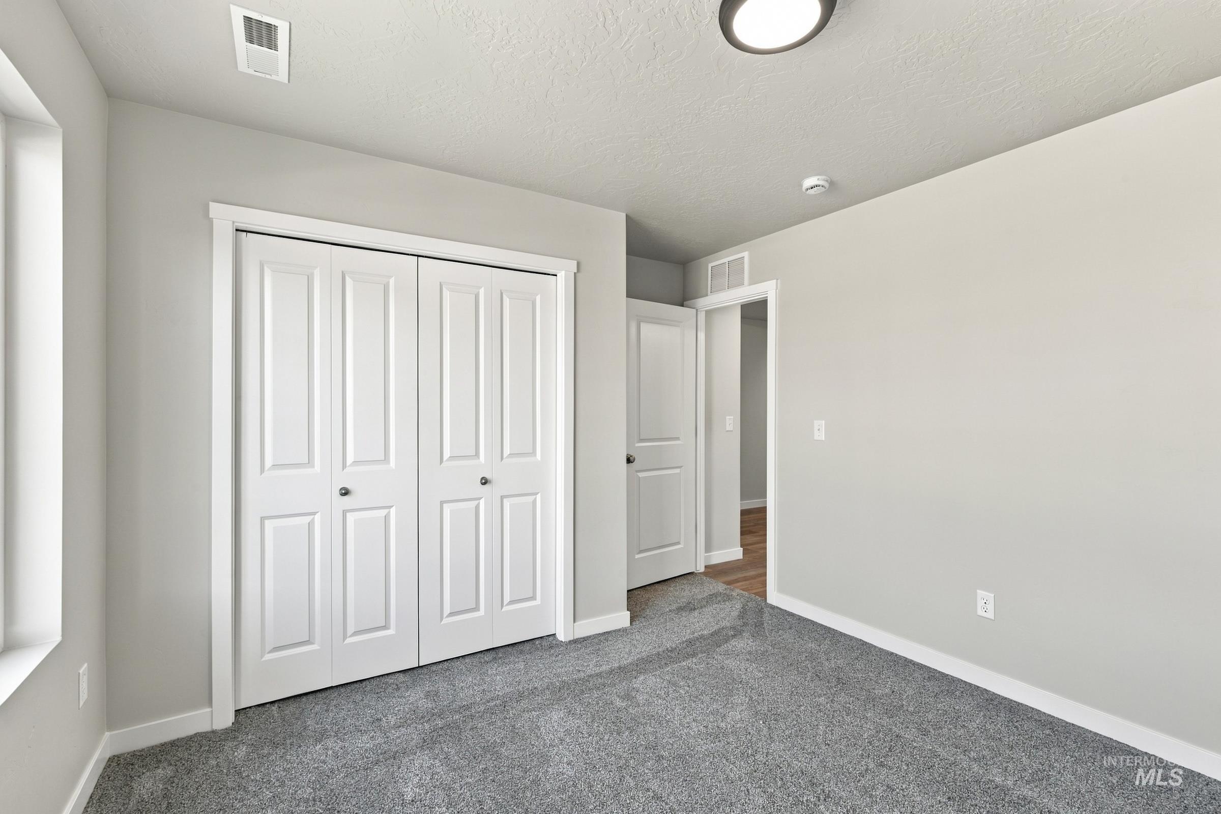 4504 S Amsterdam Ave Property Photo 11