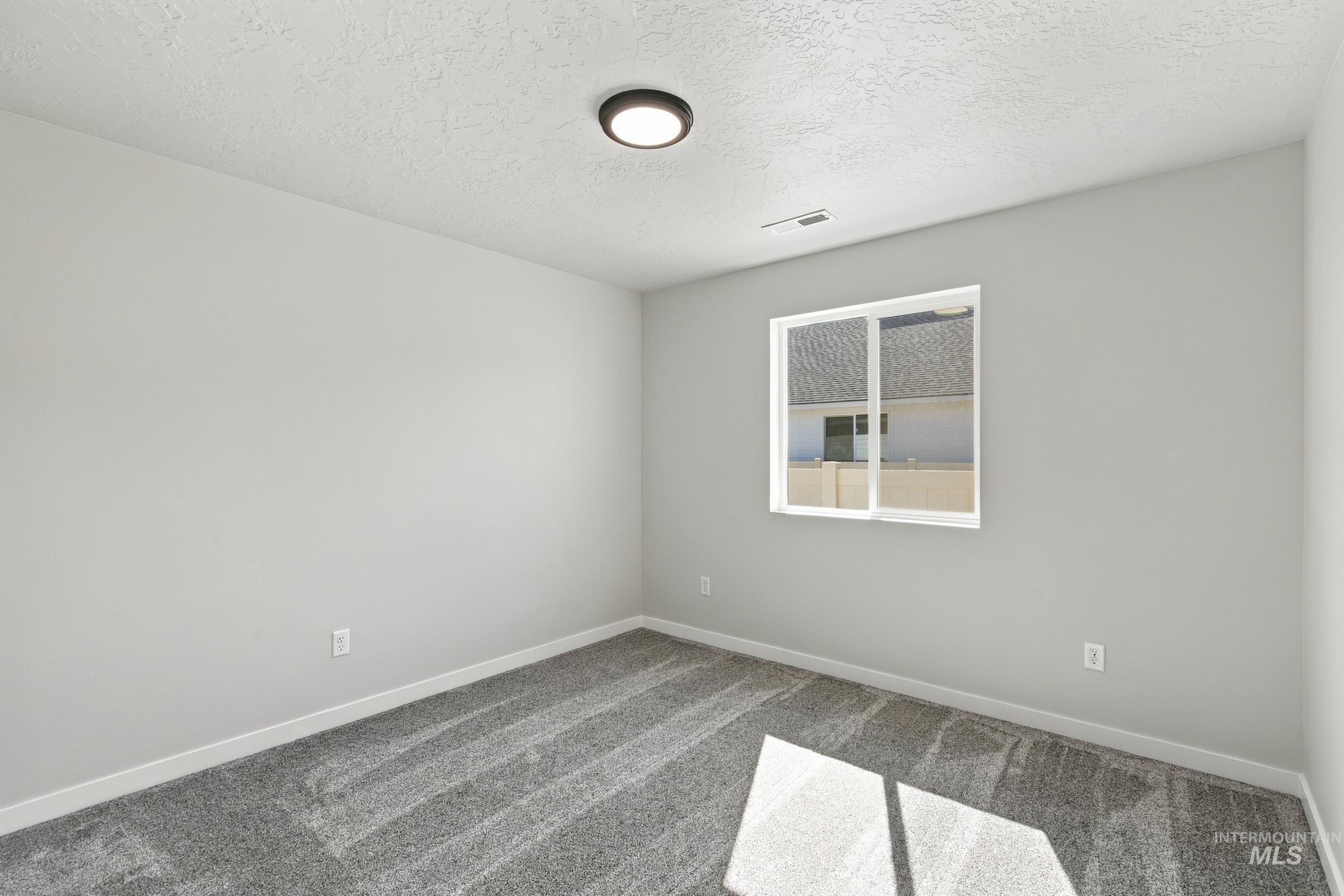 4504 S Amsterdam Ave Property Photo 12