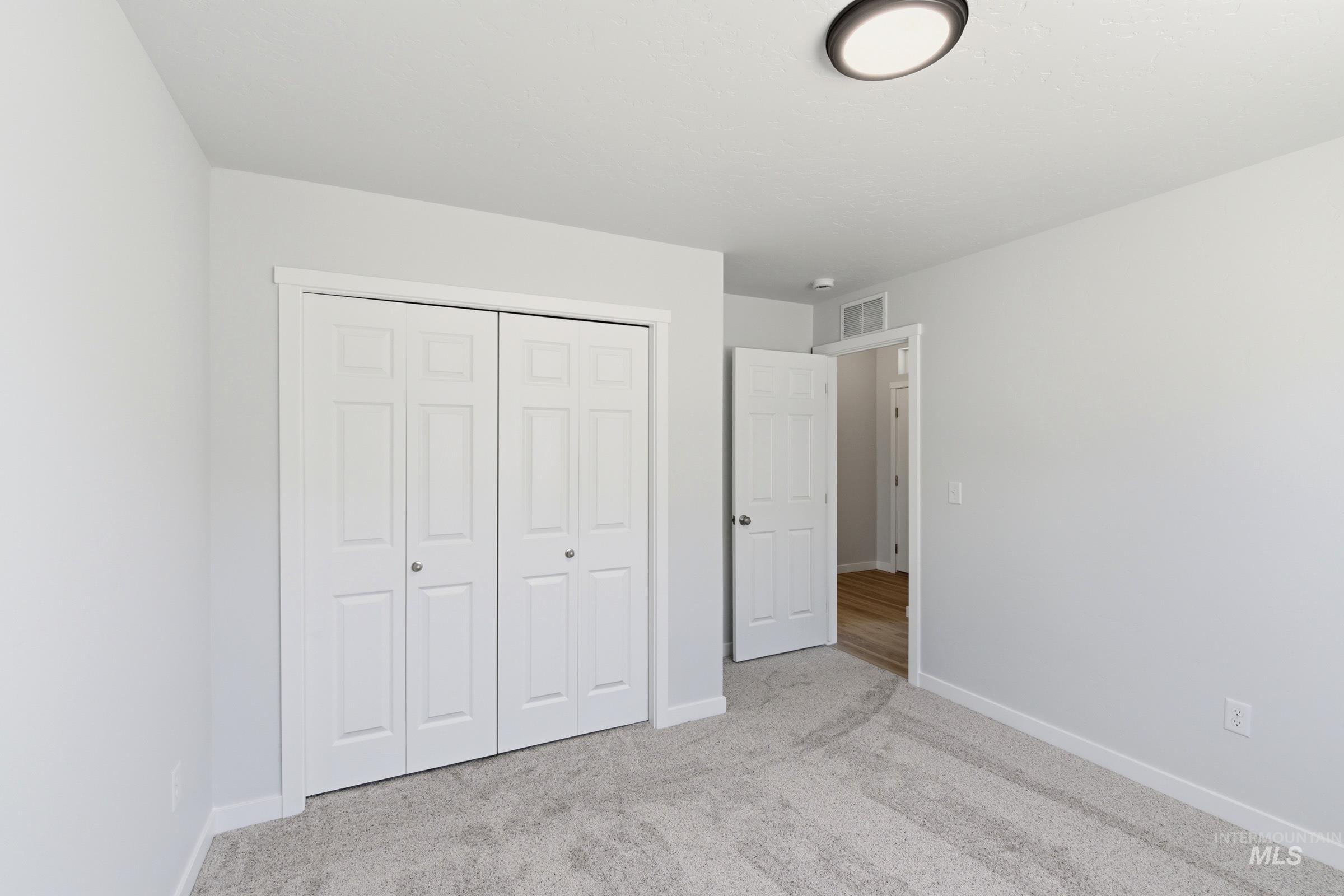 4504 S Amsterdam Ave Property Photo 14