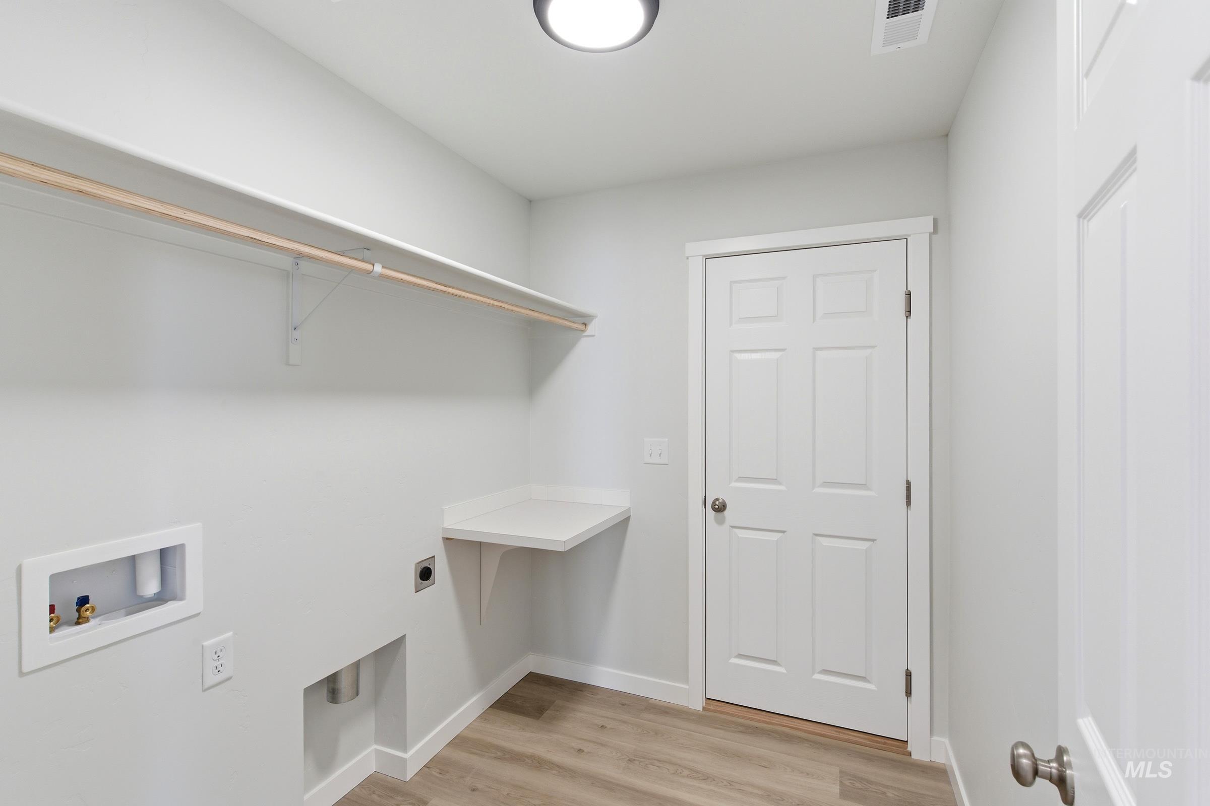 4504 S Amsterdam Ave Property Photo 15