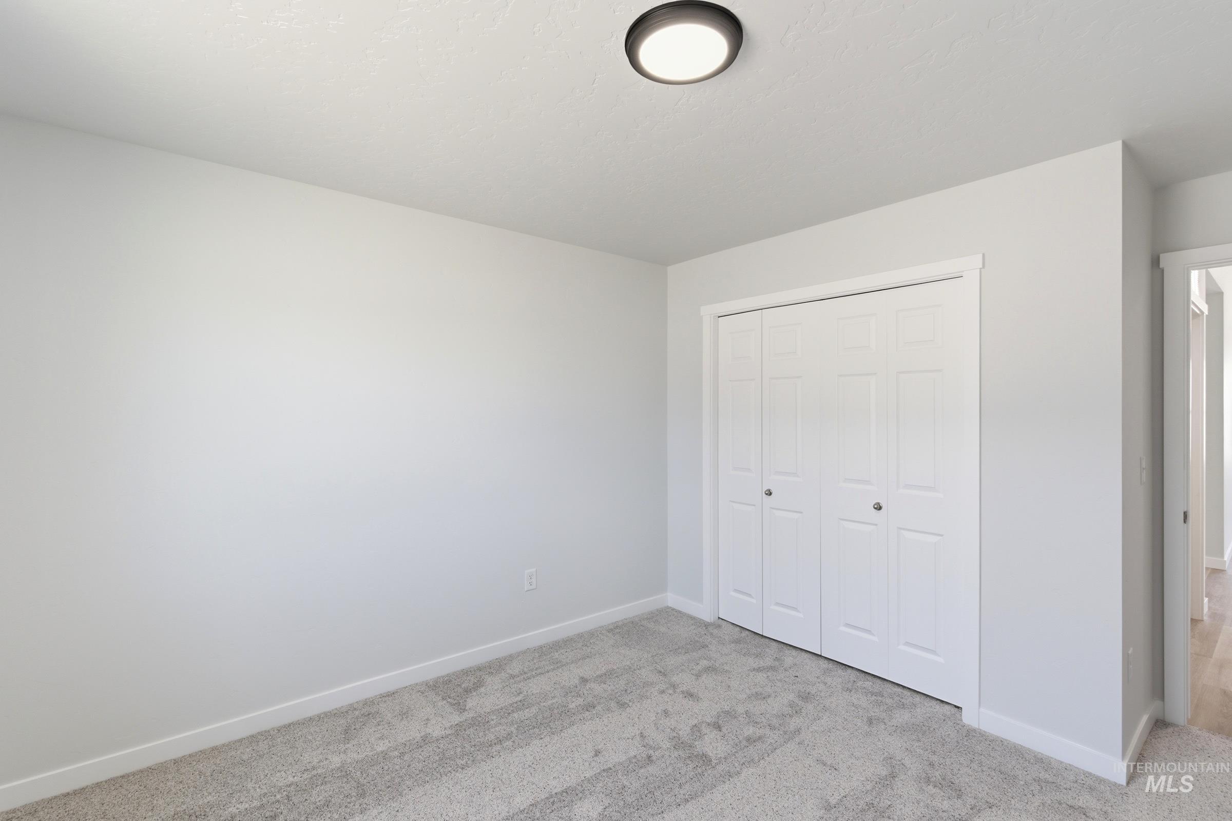4504 S Amsterdam Ave Property Photo 17