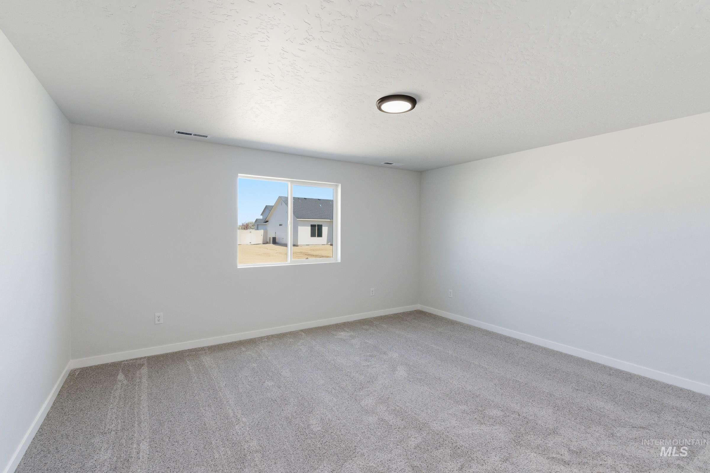 4504 S Amsterdam Ave Property Photo 18