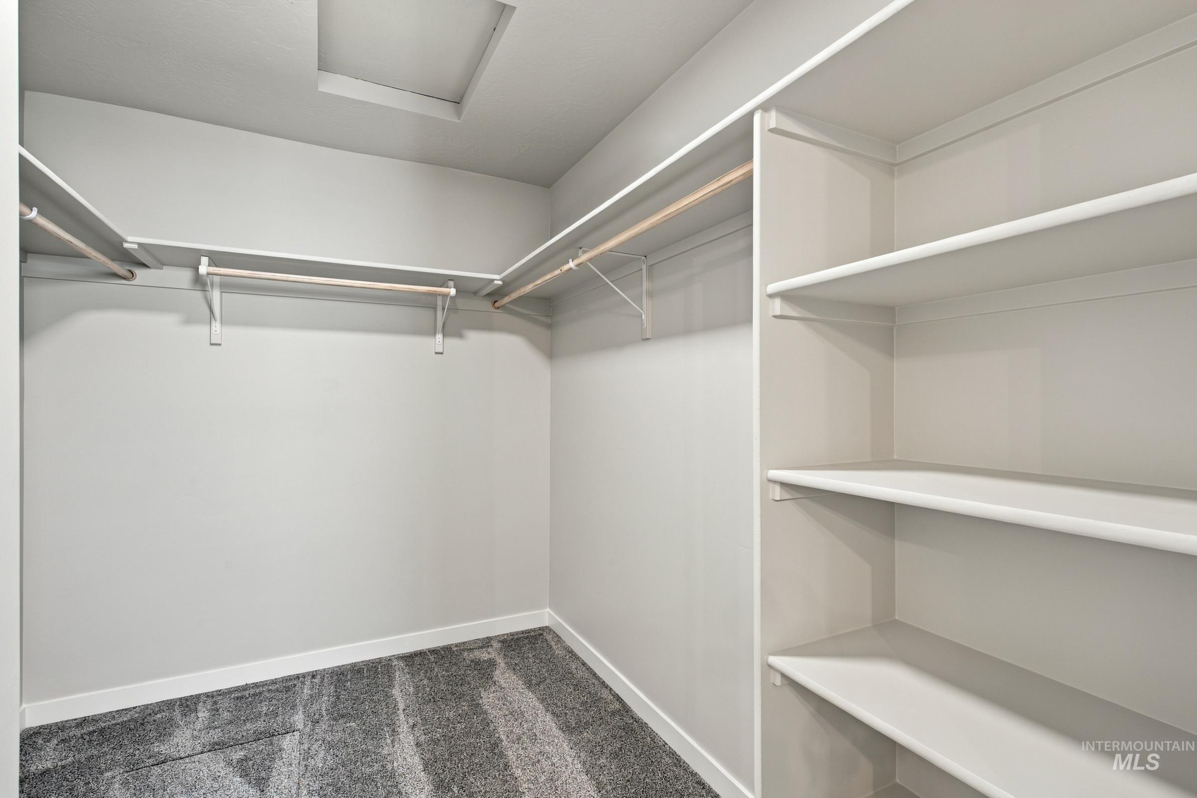 4504 S Amsterdam Ave Property Photo 21