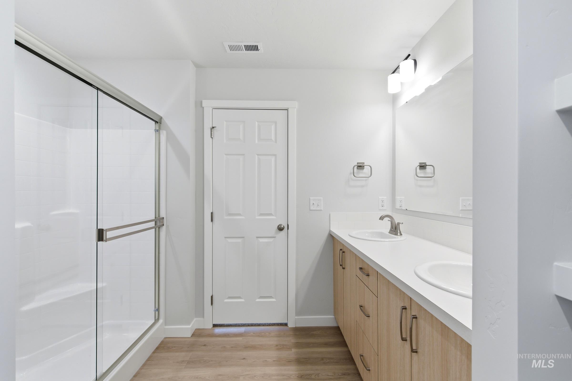 4504 S Amsterdam Ave Property Photo 22