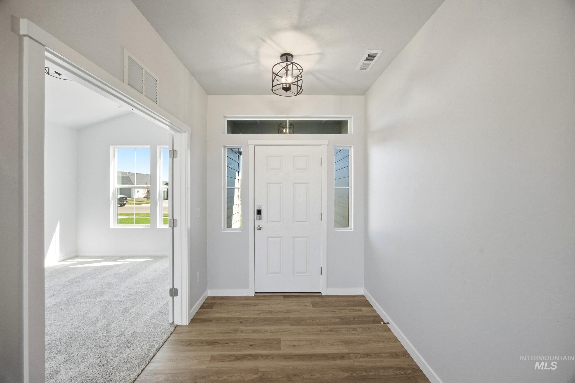 16944 Churn Ave Property Photo 3