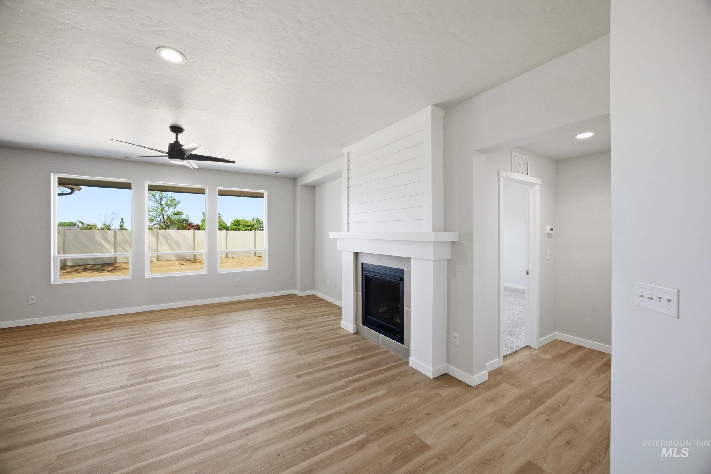 16944 Churn Ave Property Photo 5