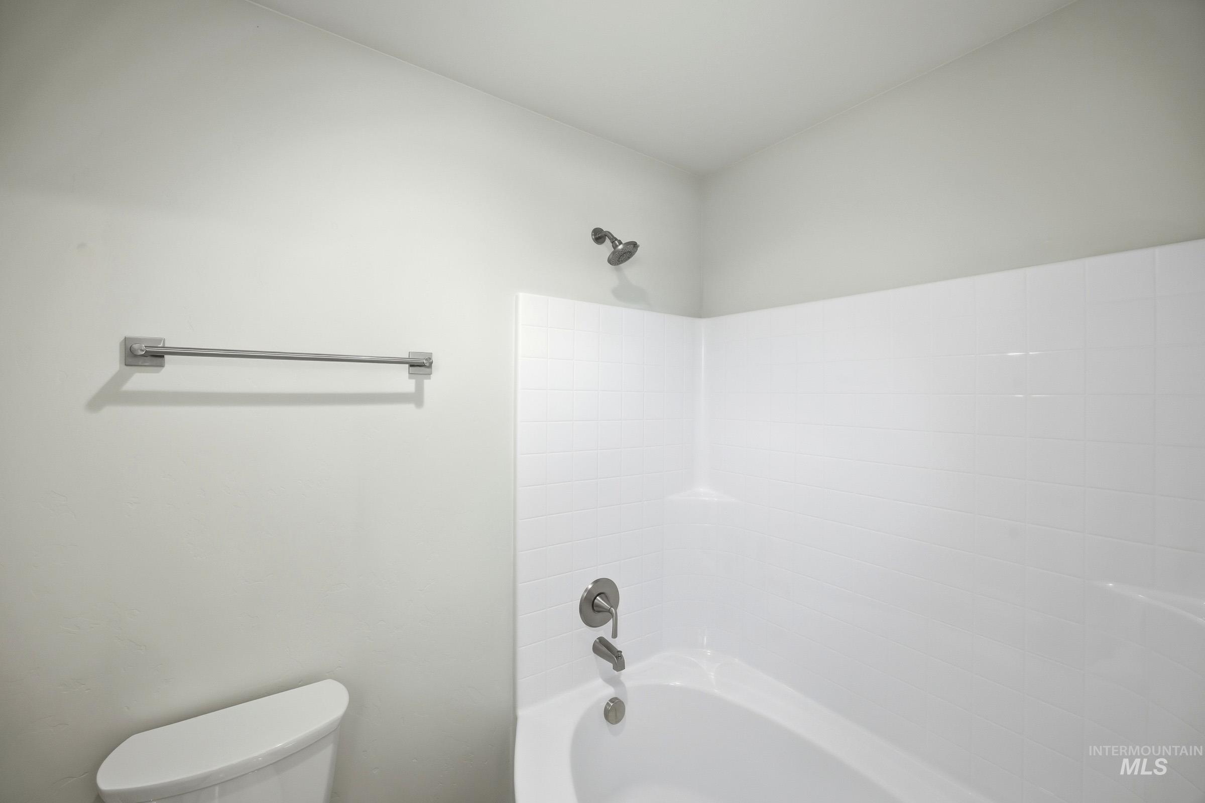16944 Churn Ave Property Photo 18
