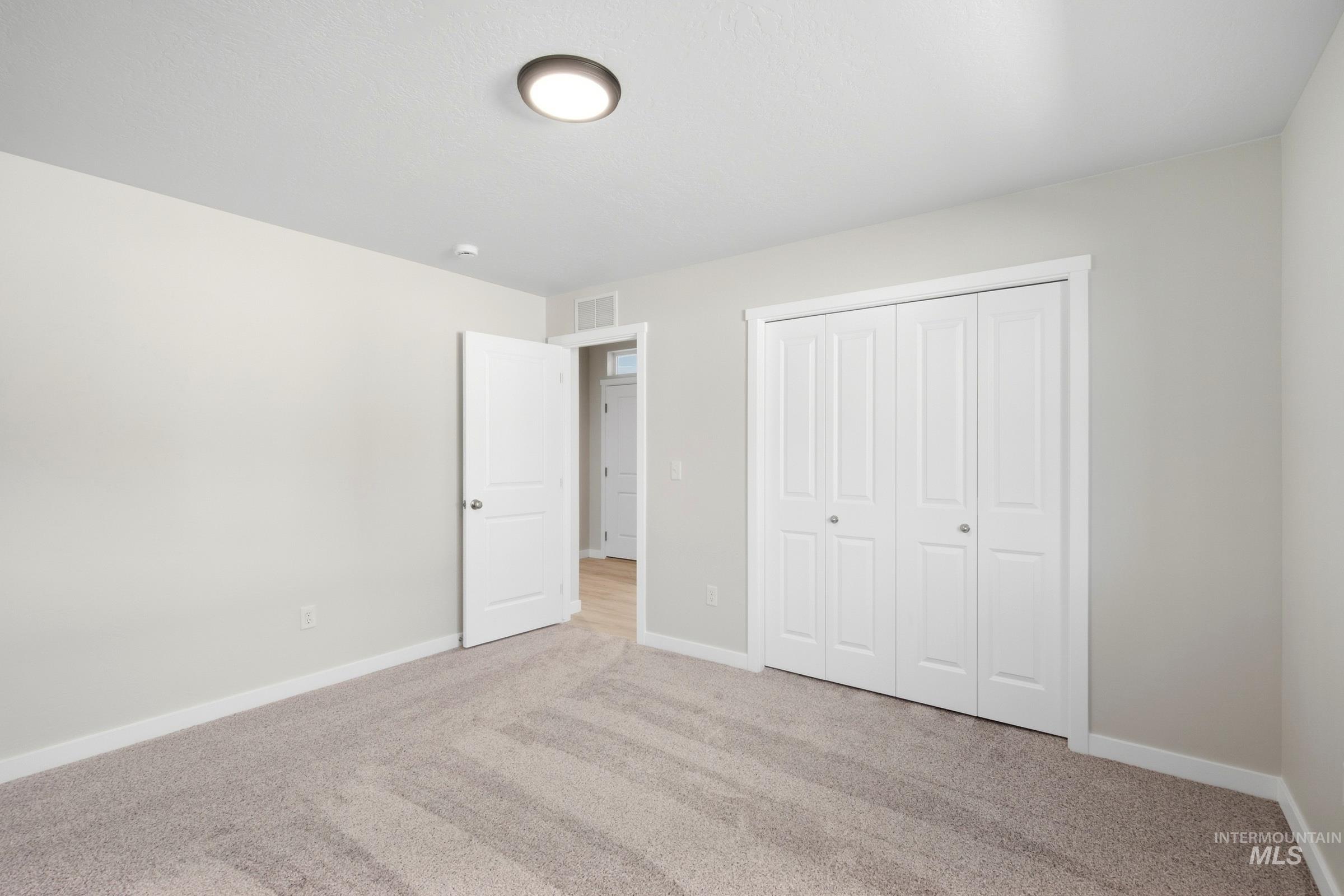 4540 S Amsterdam Ave Property Photo 13