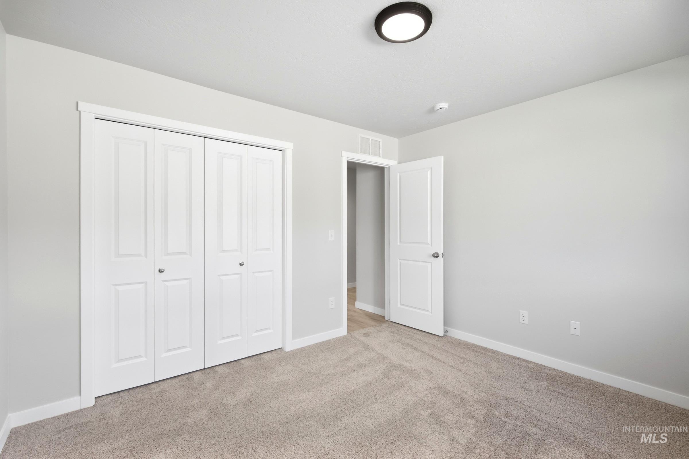 4540 S Amsterdam Ave Property Photo 16