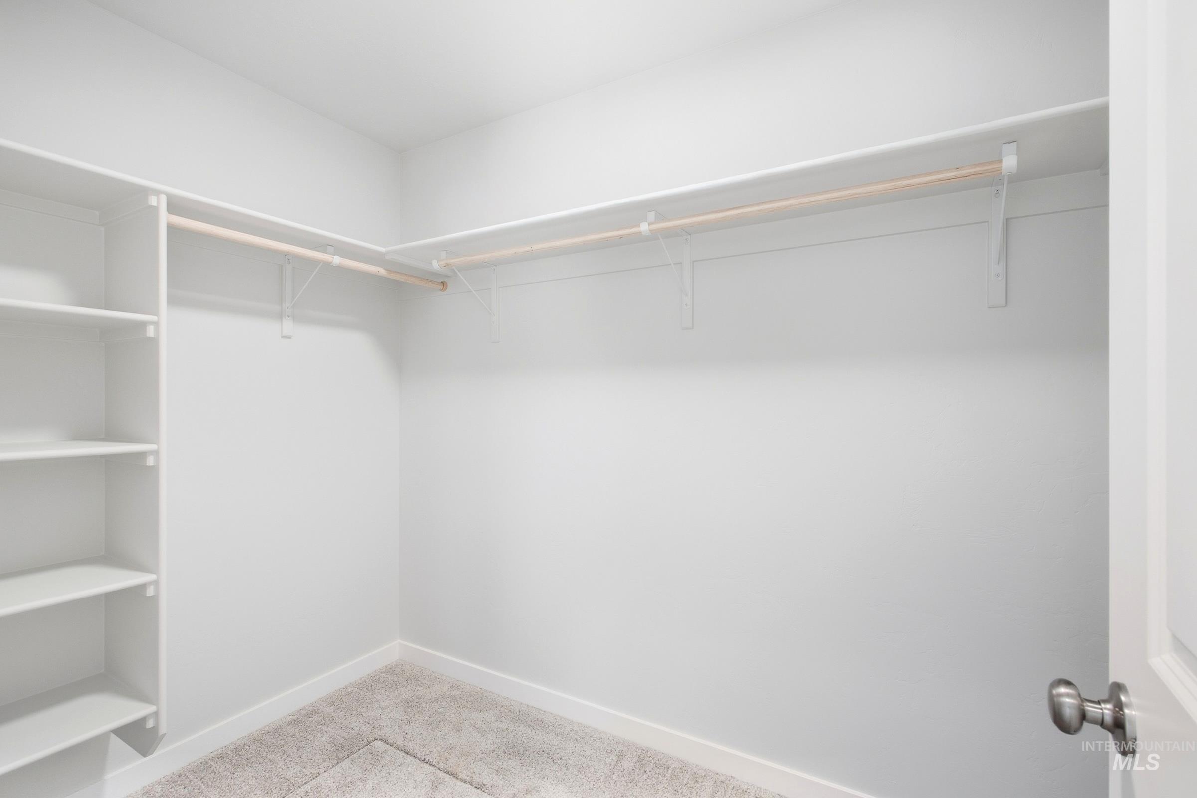 4540 S Amsterdam Ave Property Photo 20