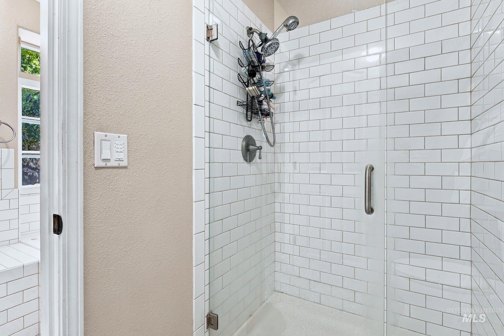 794 E Martinique Dr Property Photo 35