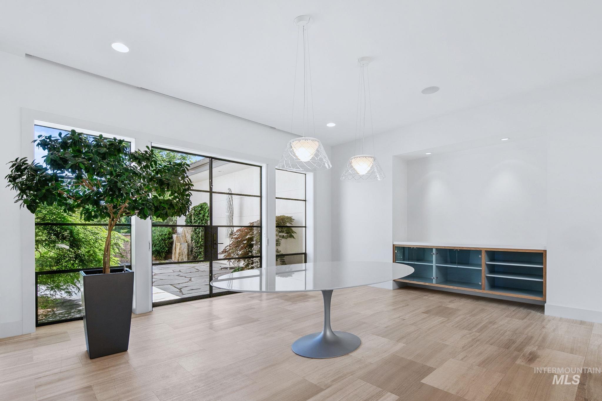 2020 E Barclay Property Photo 9