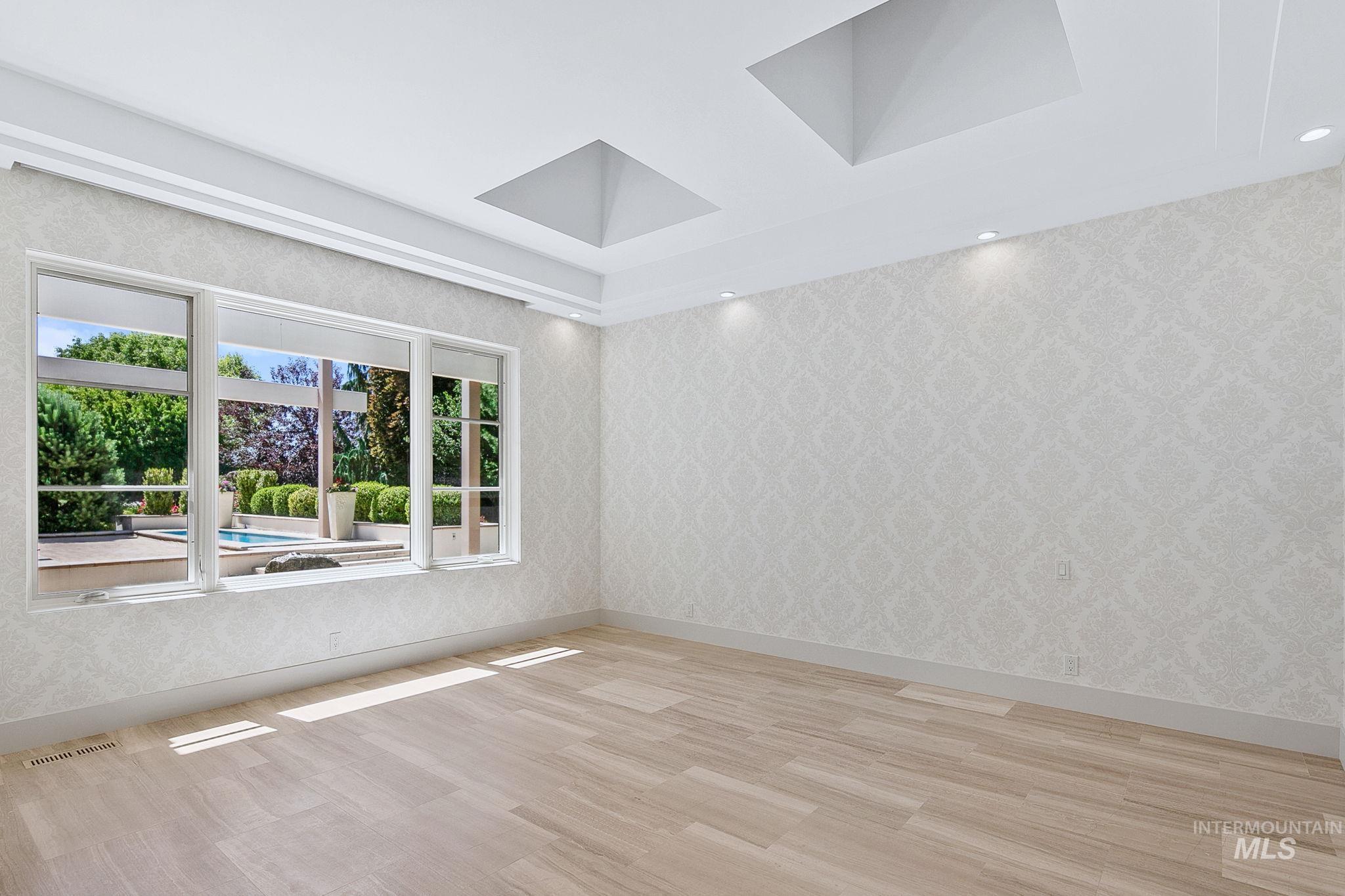 2020 E Barclay Property Photo 12