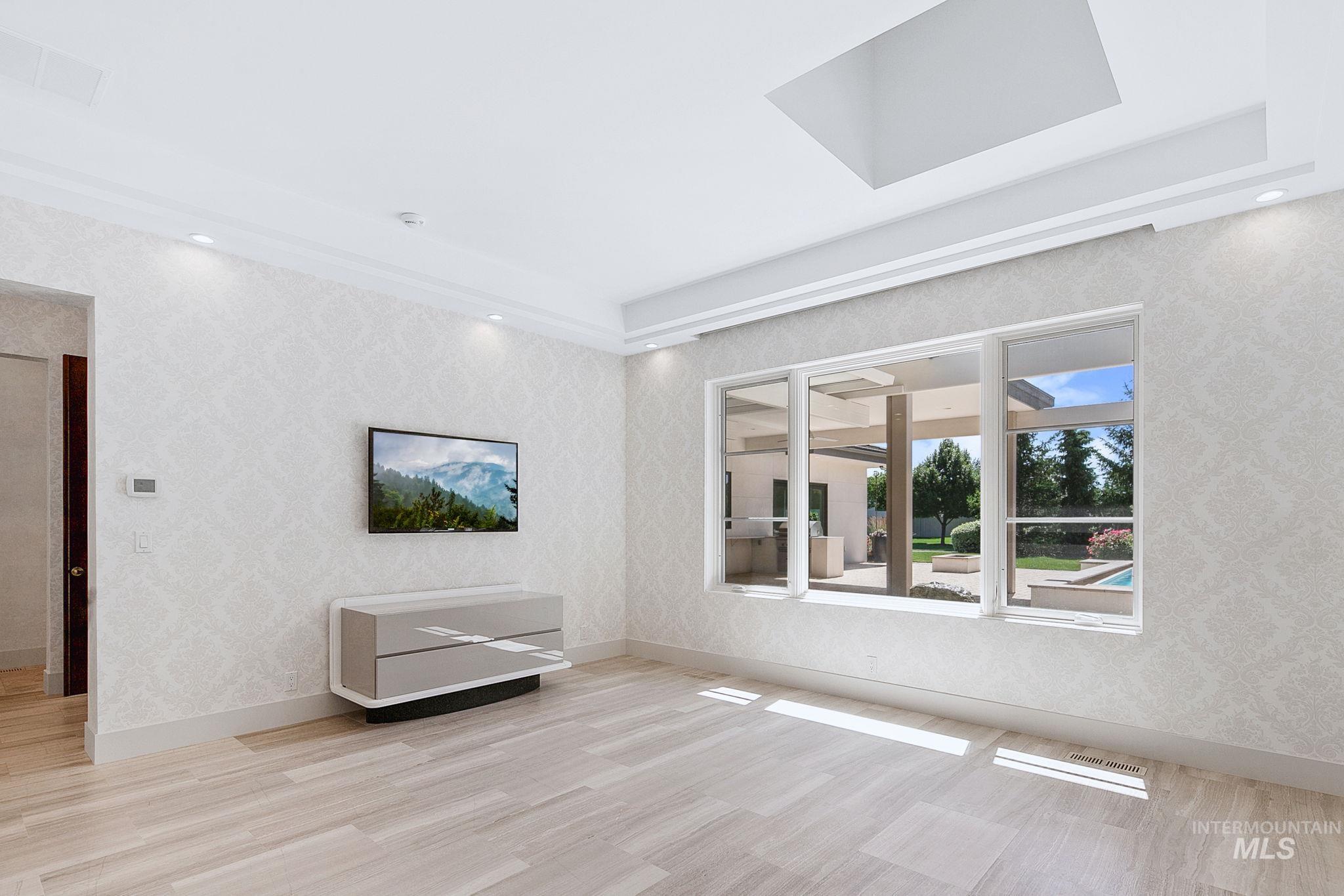 2020 E Barclay Property Photo 18