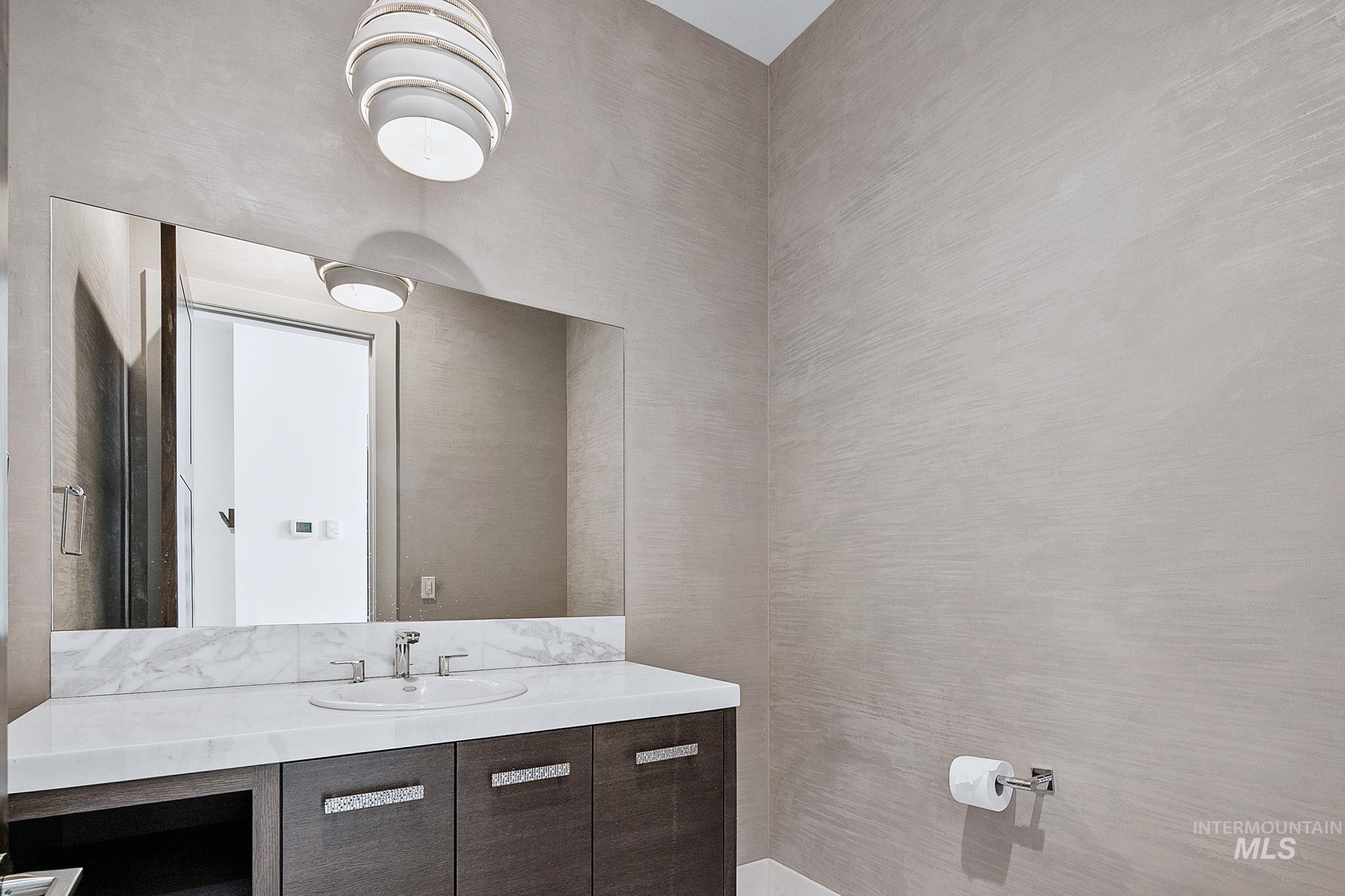 2020 E Barclay Property Photo 19