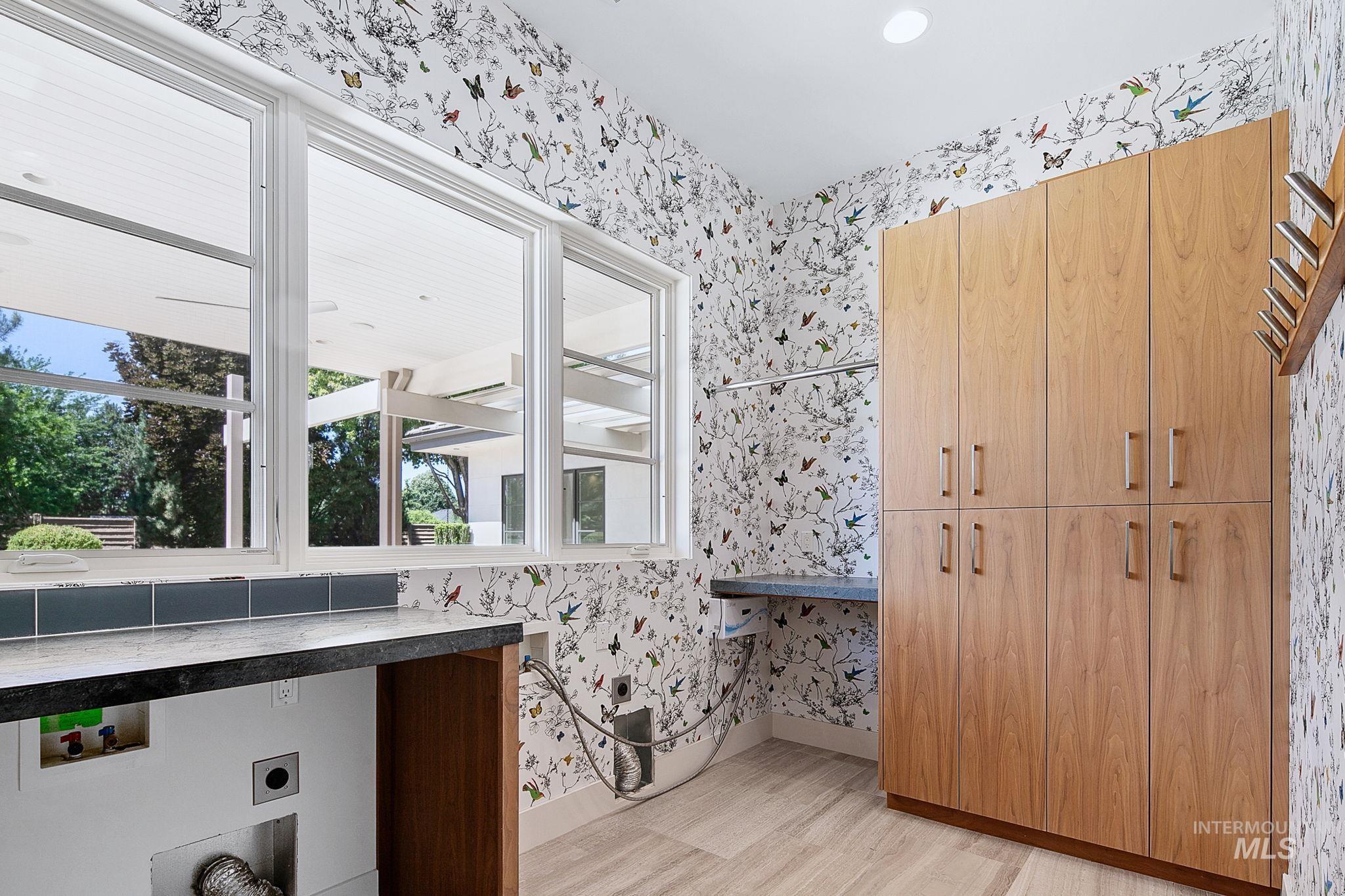 2020 E Barclay Property Photo 25