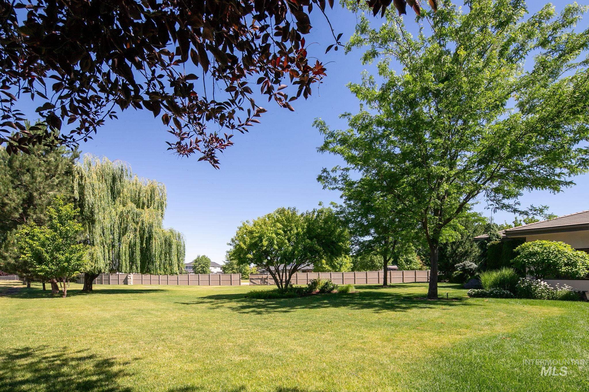 2020 E Barclay Property Photo 44