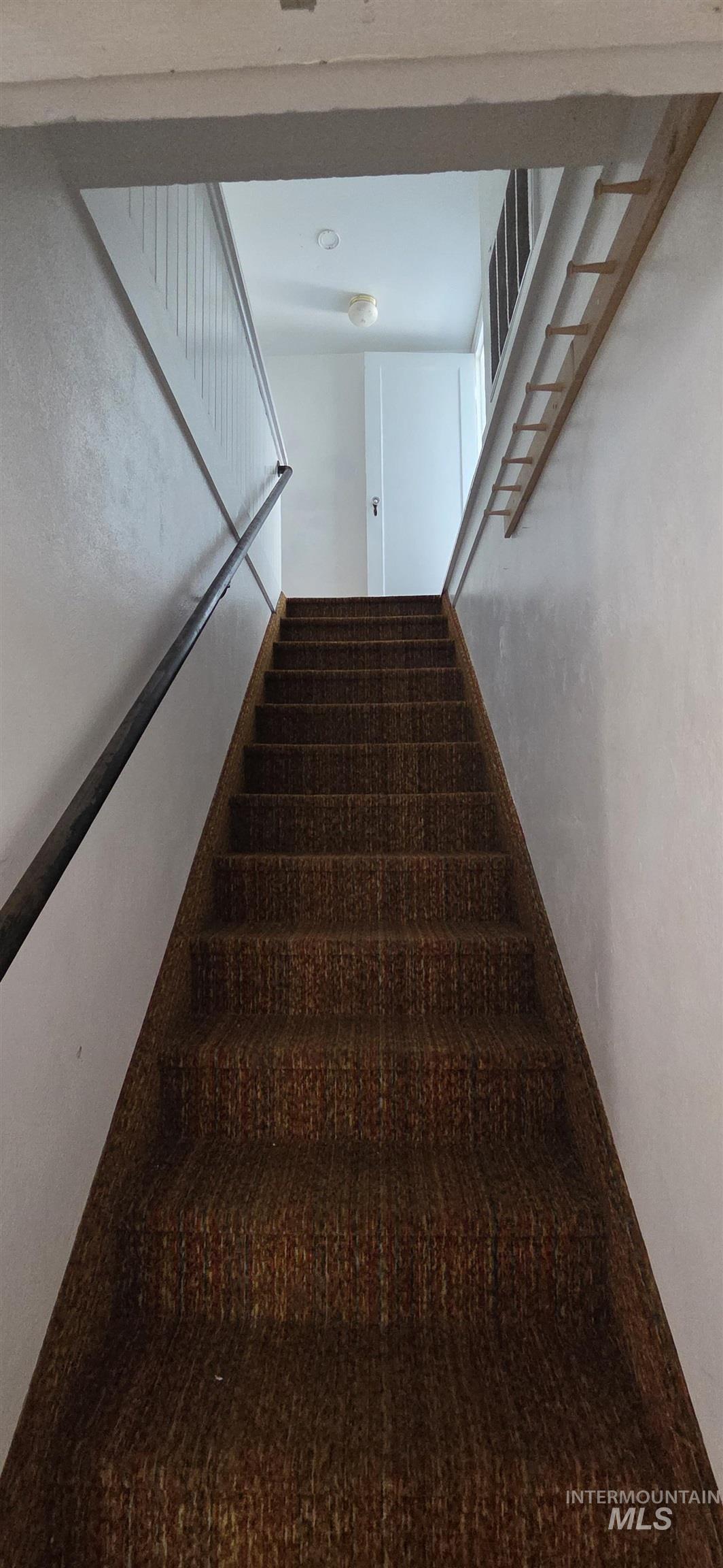1490 Main Property Photo 19