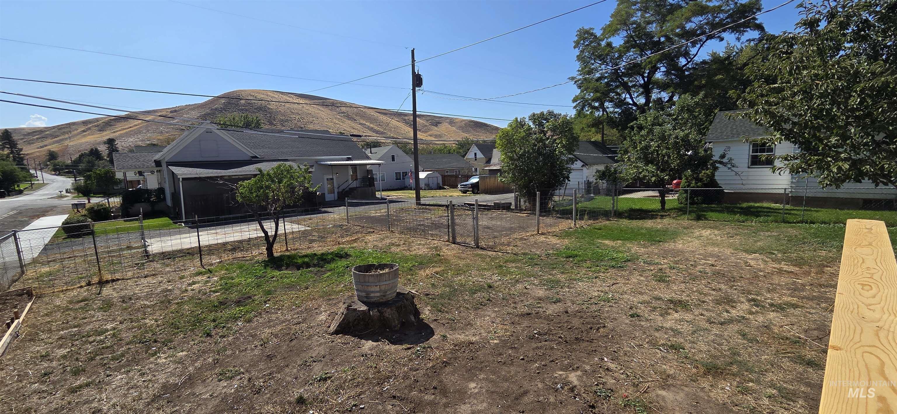 1490 Main Property Photo 21