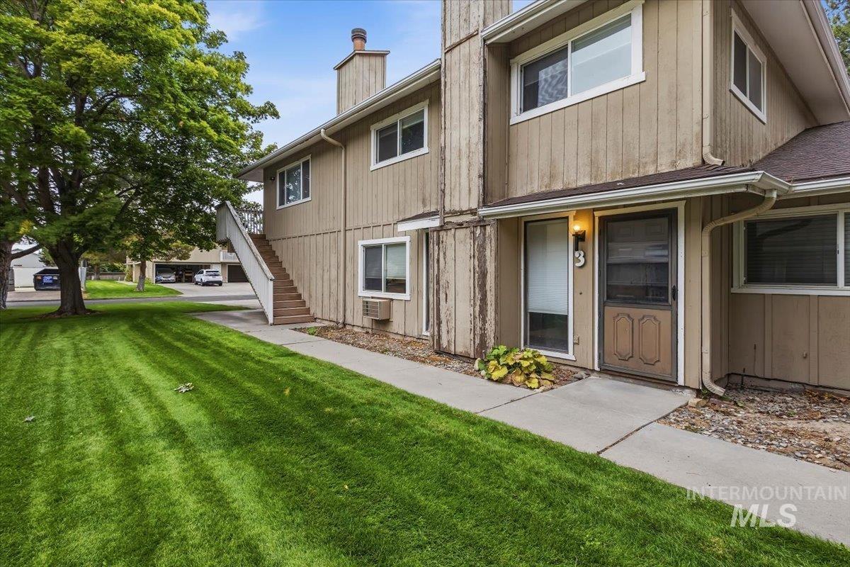 759 Meadows Dr #3 Property Photo 1
