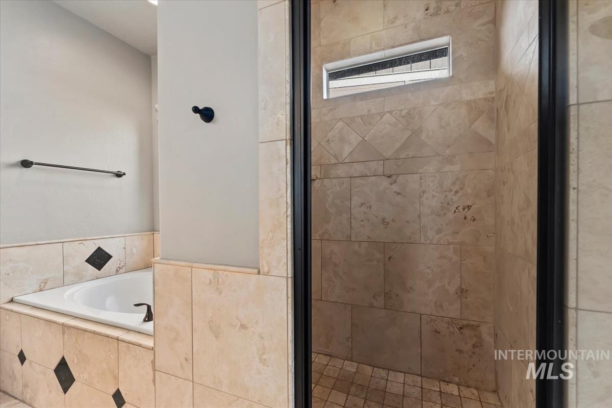 5897 N Maximus Way Property Photo 23