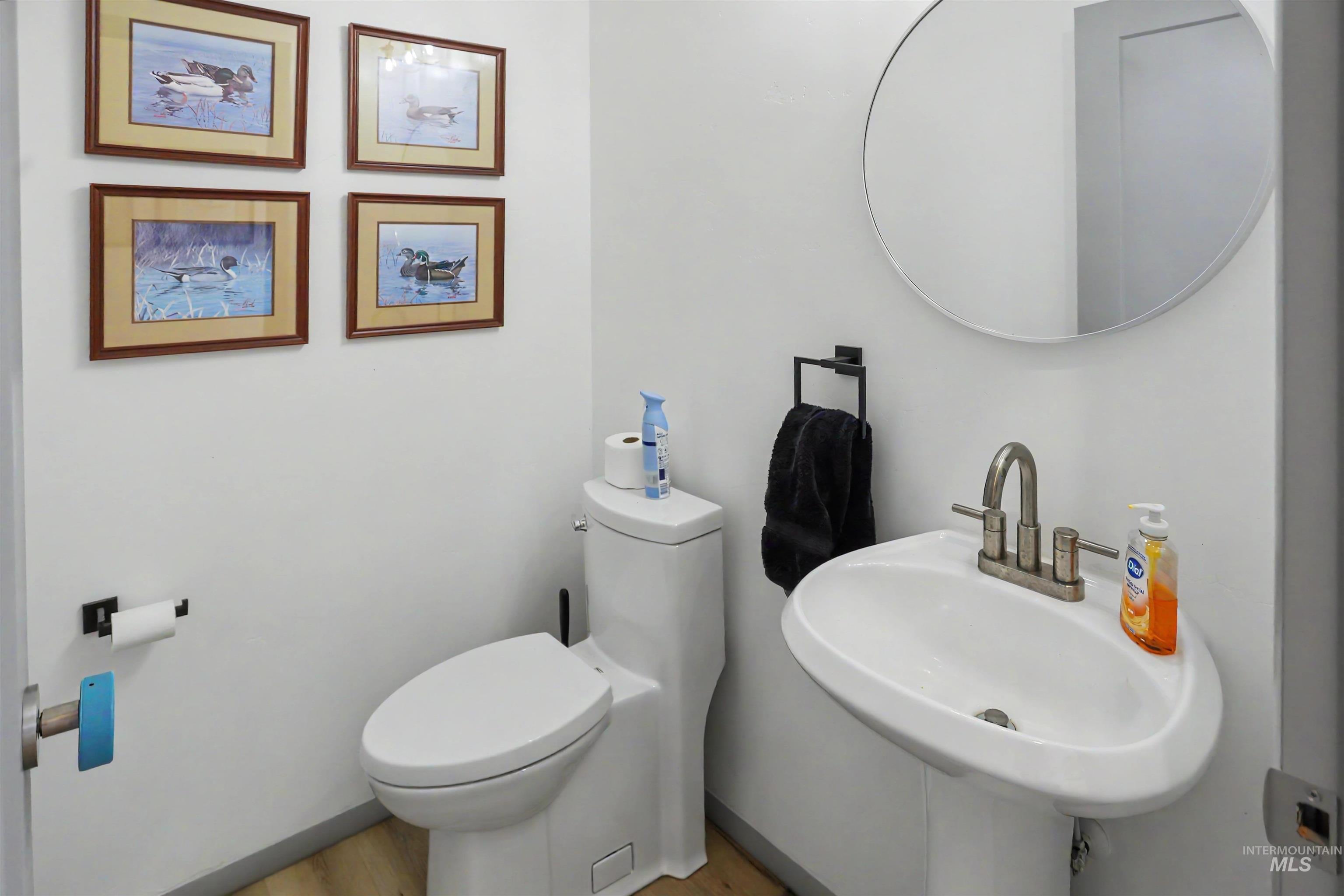6657 S Whitley Property Photo 22