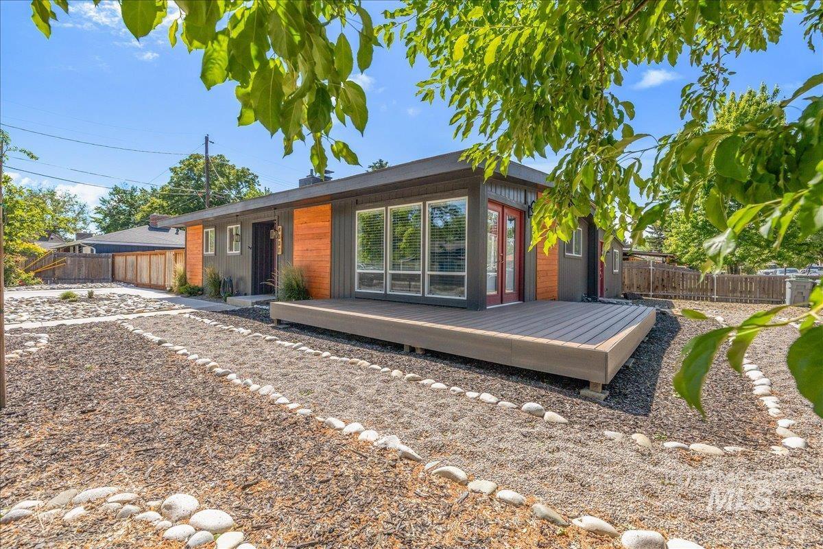 4301 W Camas St Property Photo 5