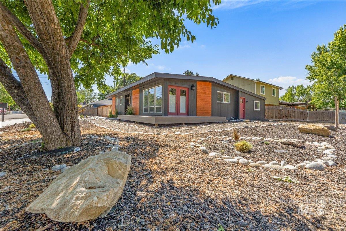 4301 W Camas St Property Photo 7