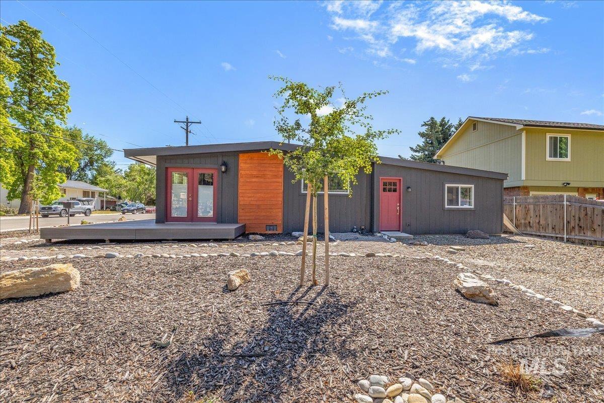 4301 W Camas St Property Photo 8