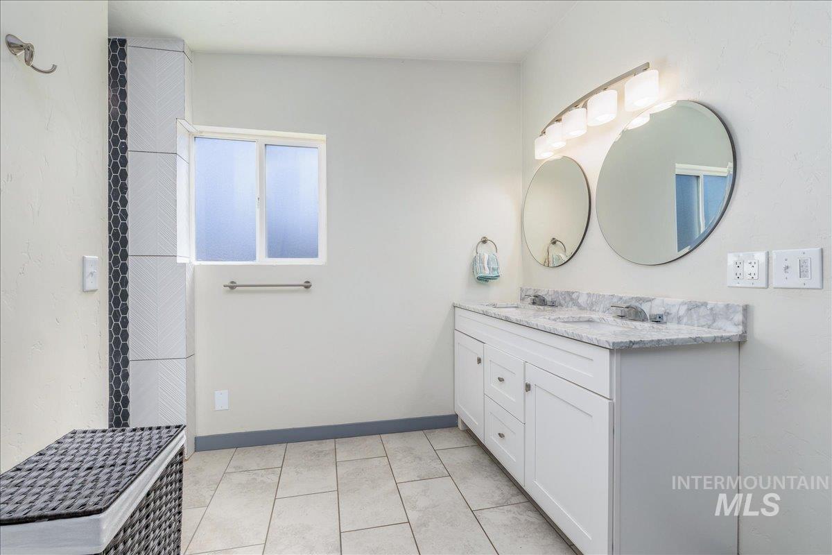 4301 W Camas St Property Photo 28