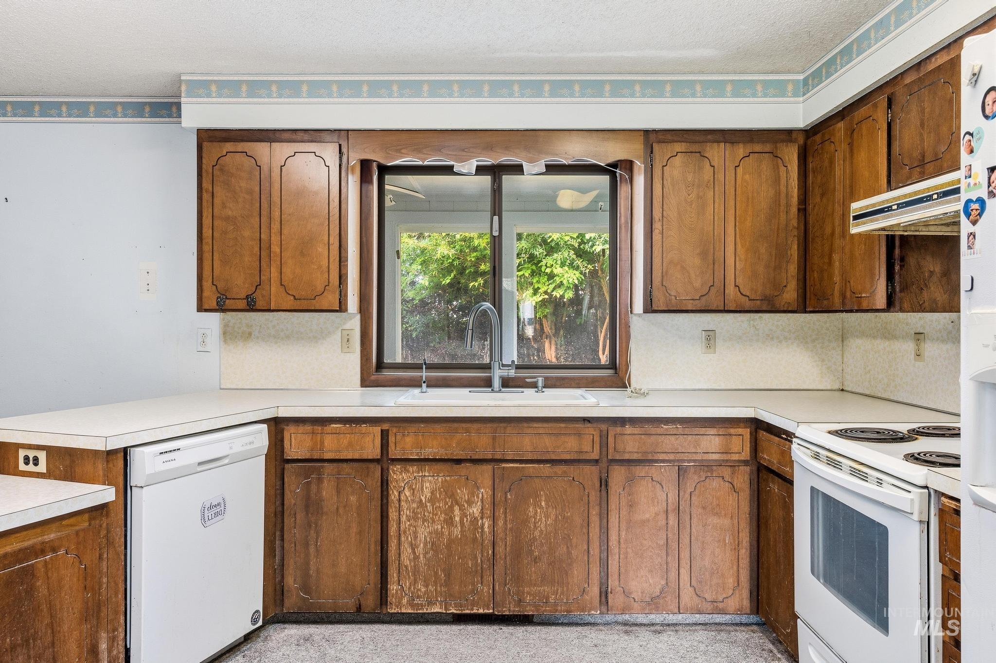 212 Hilldrop St Property Photo 8