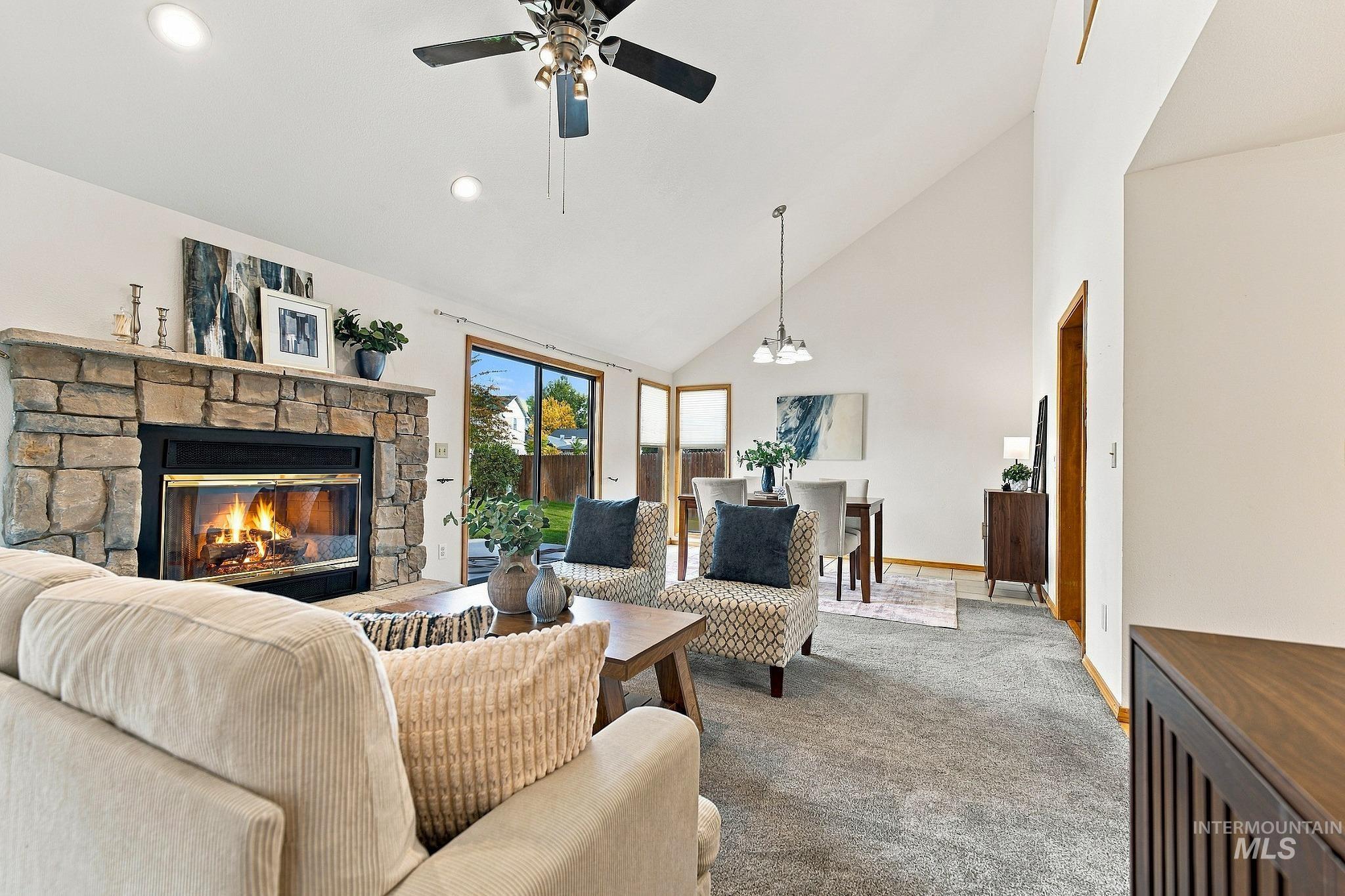 9622 W Glen Ellyn St. Property Photo 8