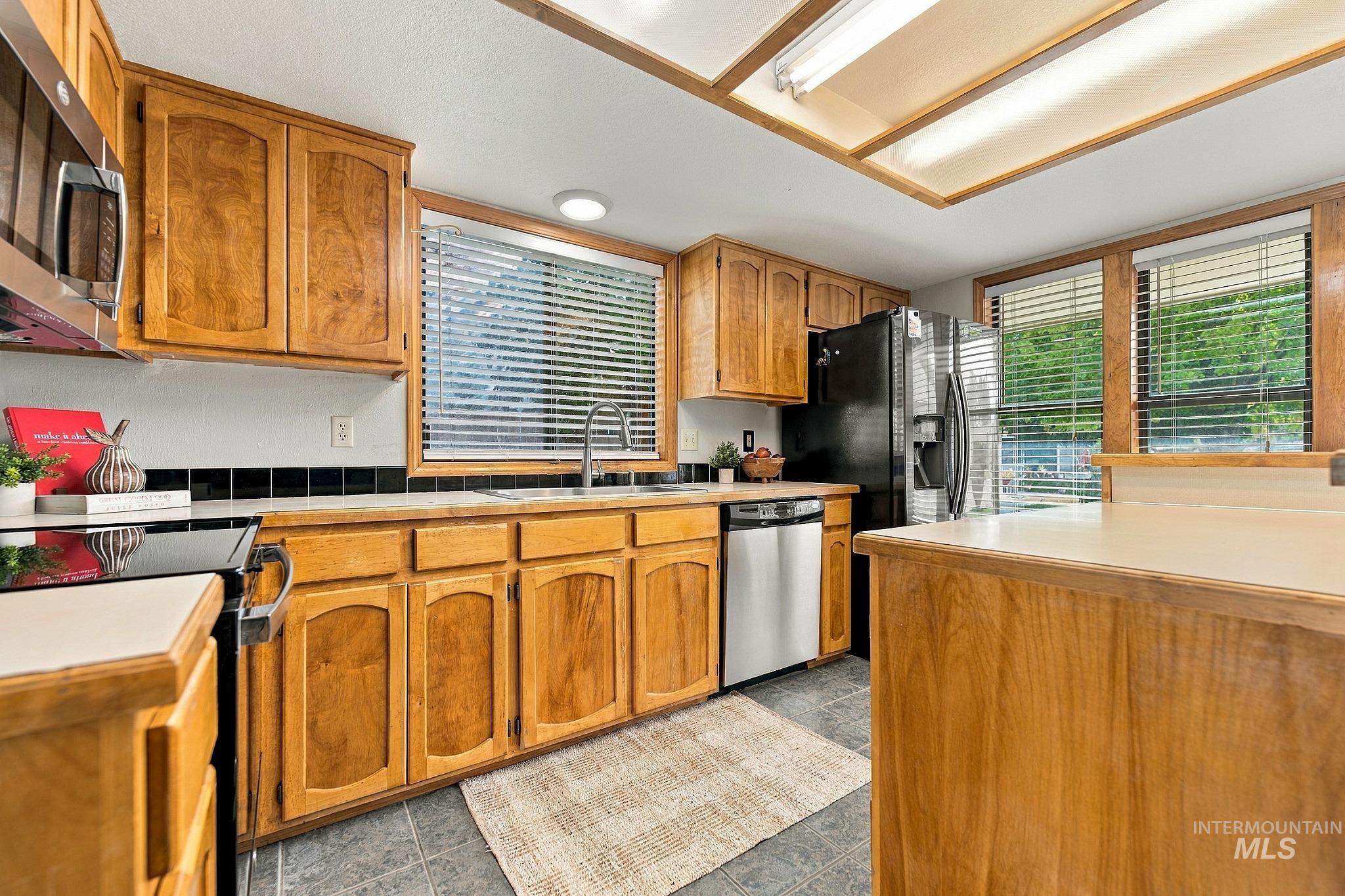 9622 W Glen Ellyn St. Property Photo 13