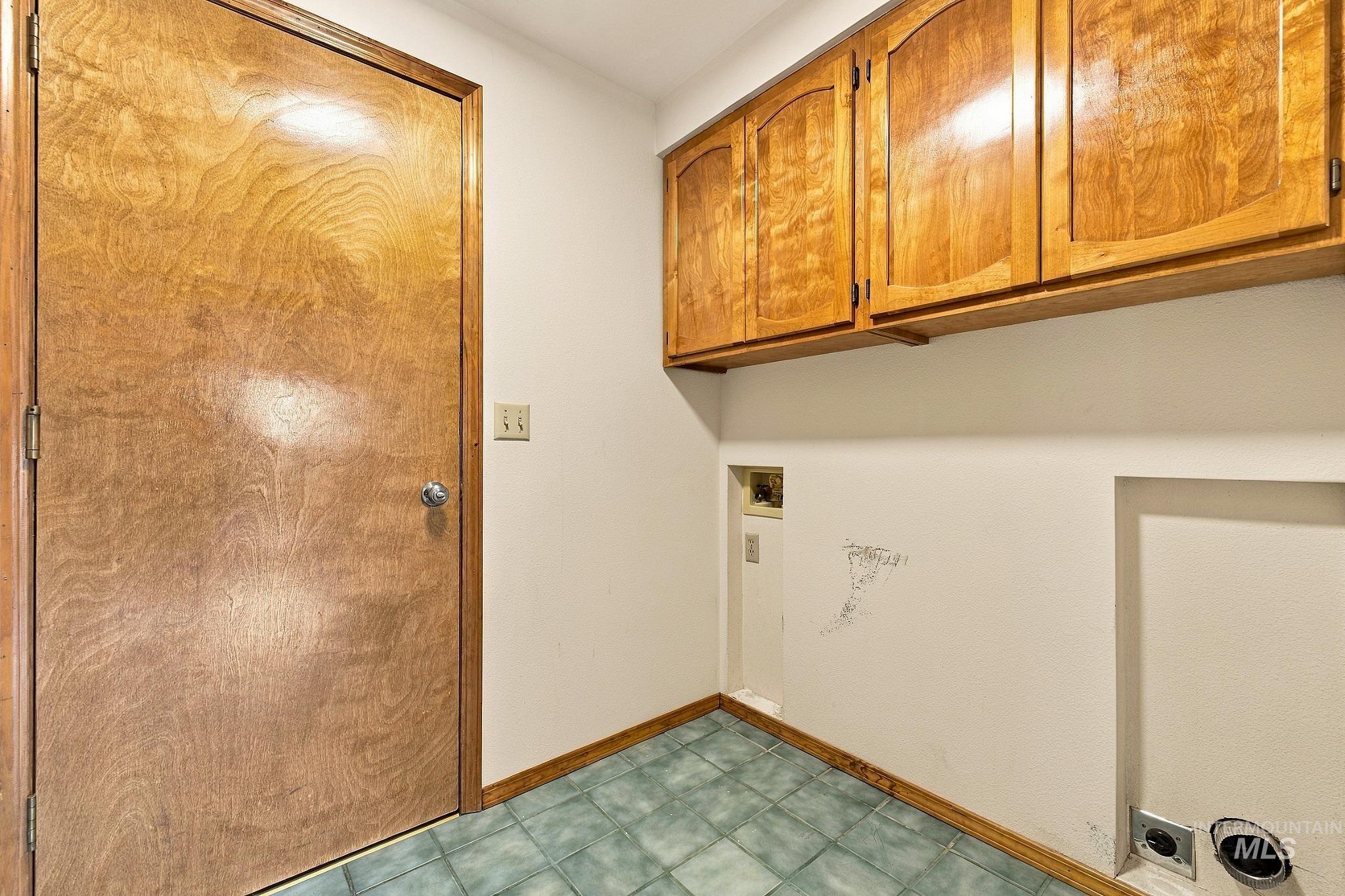 9622 W Glen Ellyn St. Property Photo 16