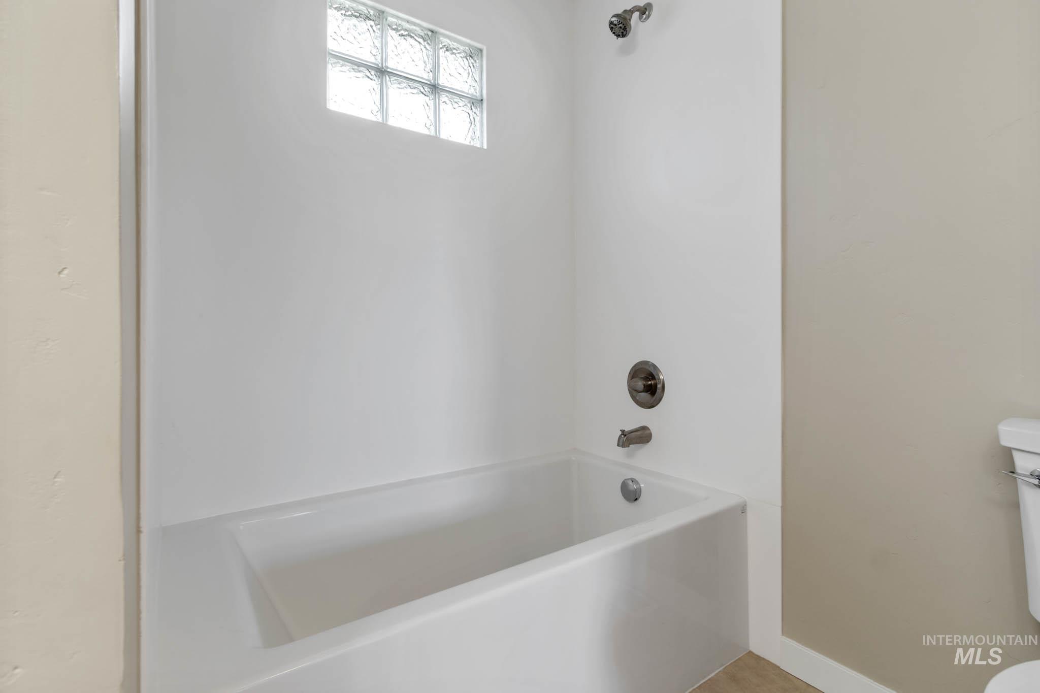 1905 W Bedford Property Photo 27