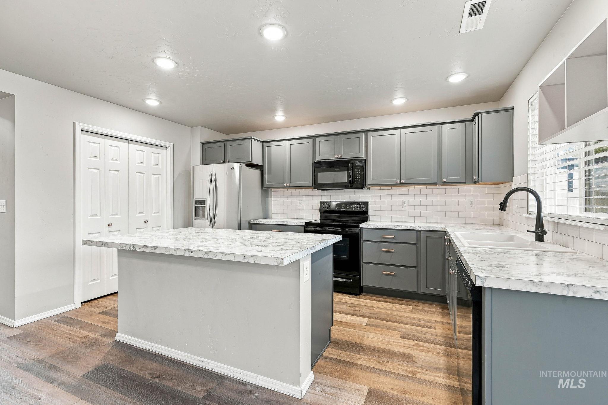 4460 S Yankees Way Property Photo 11