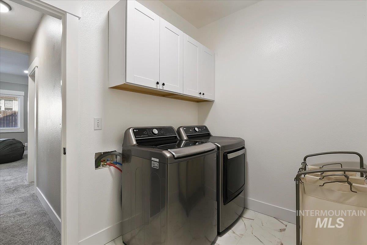 401 S Saddlerock Ave. Property Photo 17