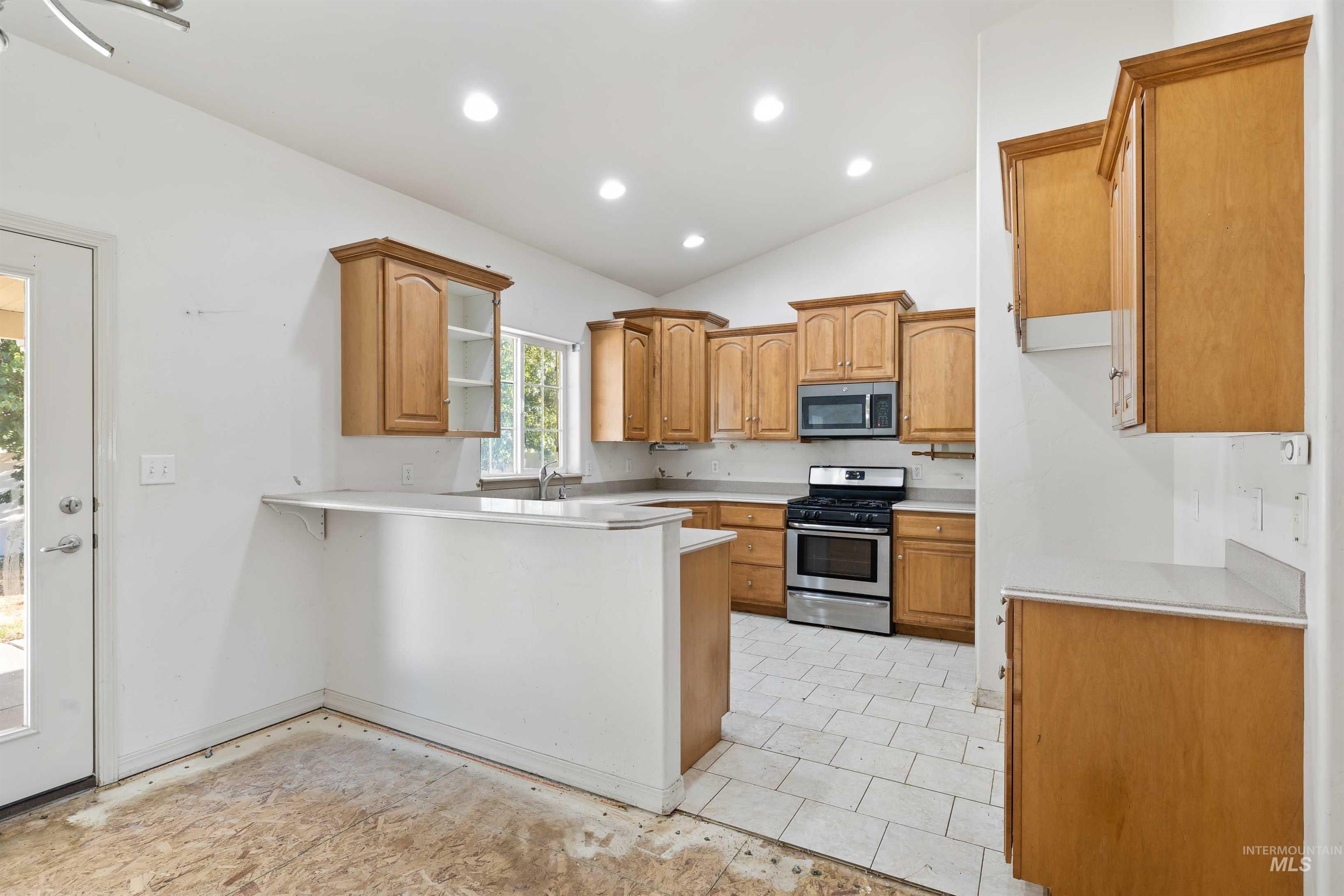 2509 Cedar Ridge Rd Property Photo 4