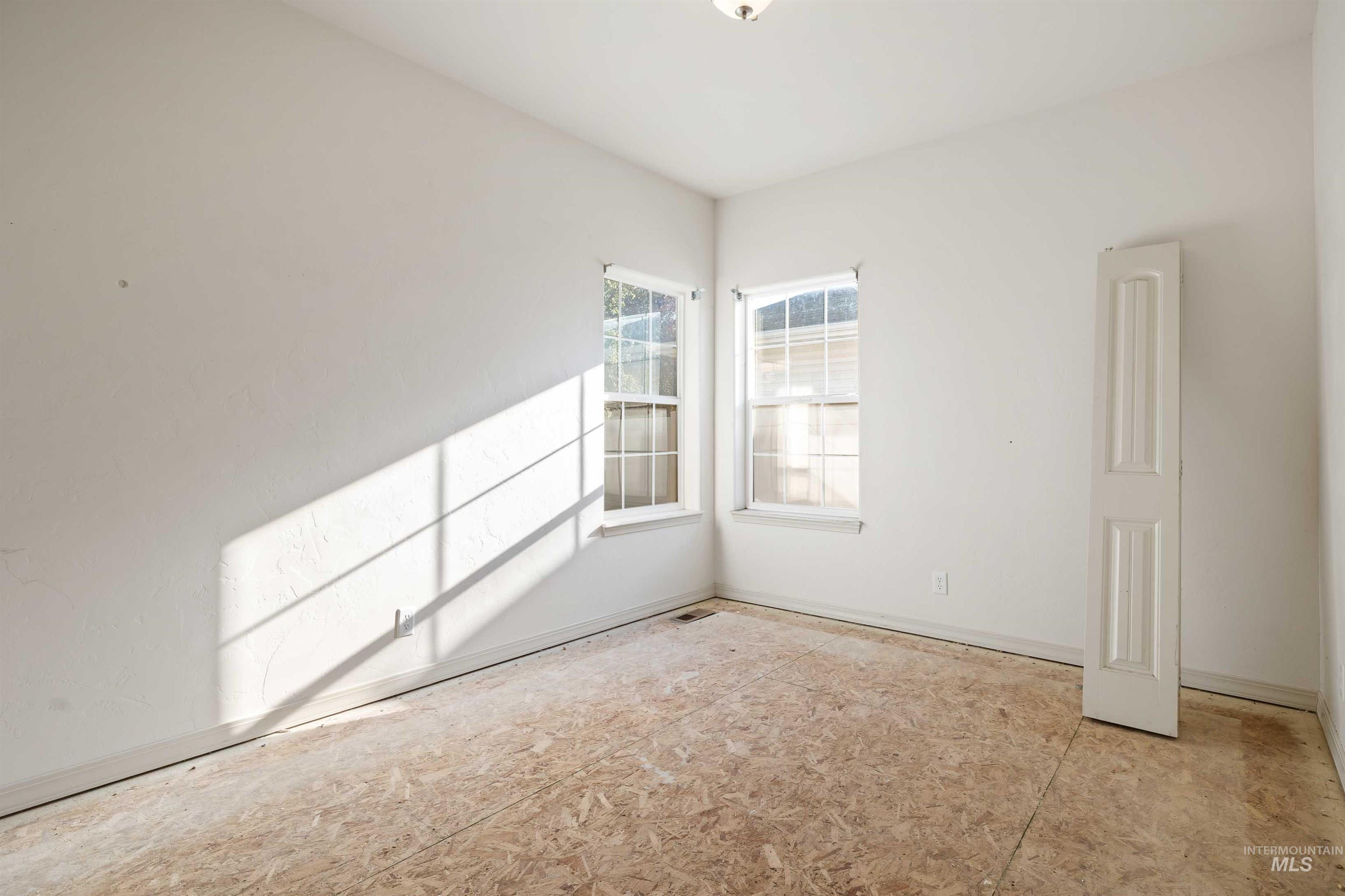2509 Cedar Ridge Rd Property Photo 17
