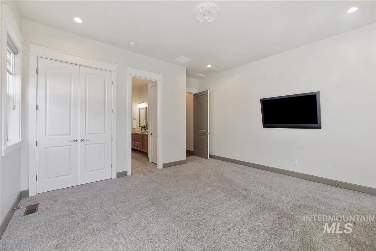 7941 W Heugh Lane Property Photo 36