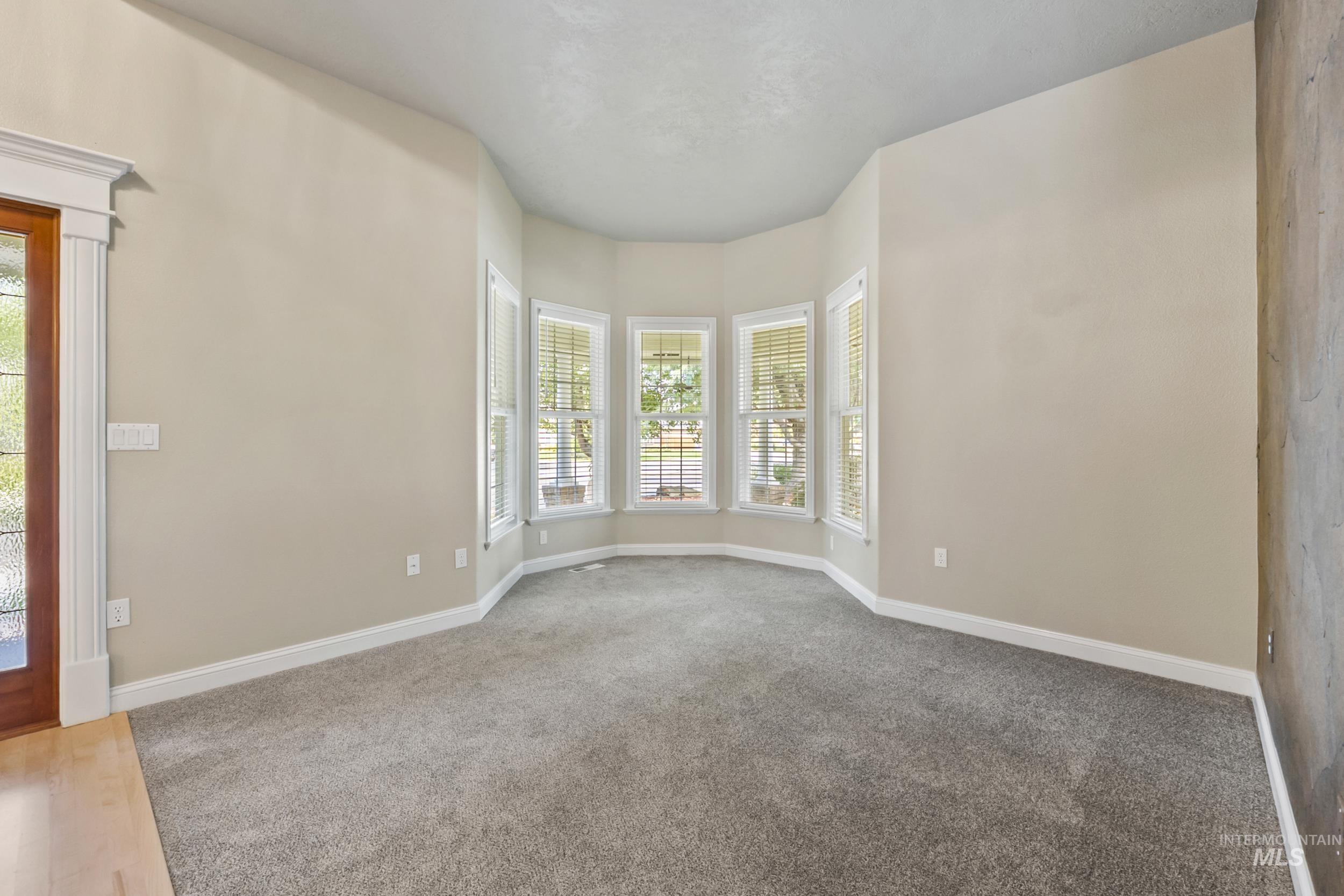 5002 N Brookmeadow Property Photo 9