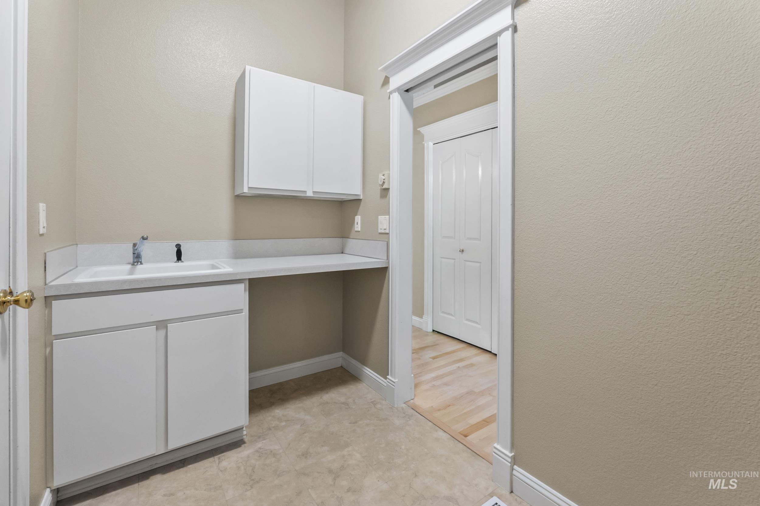 5002 N Brookmeadow Property Photo 28