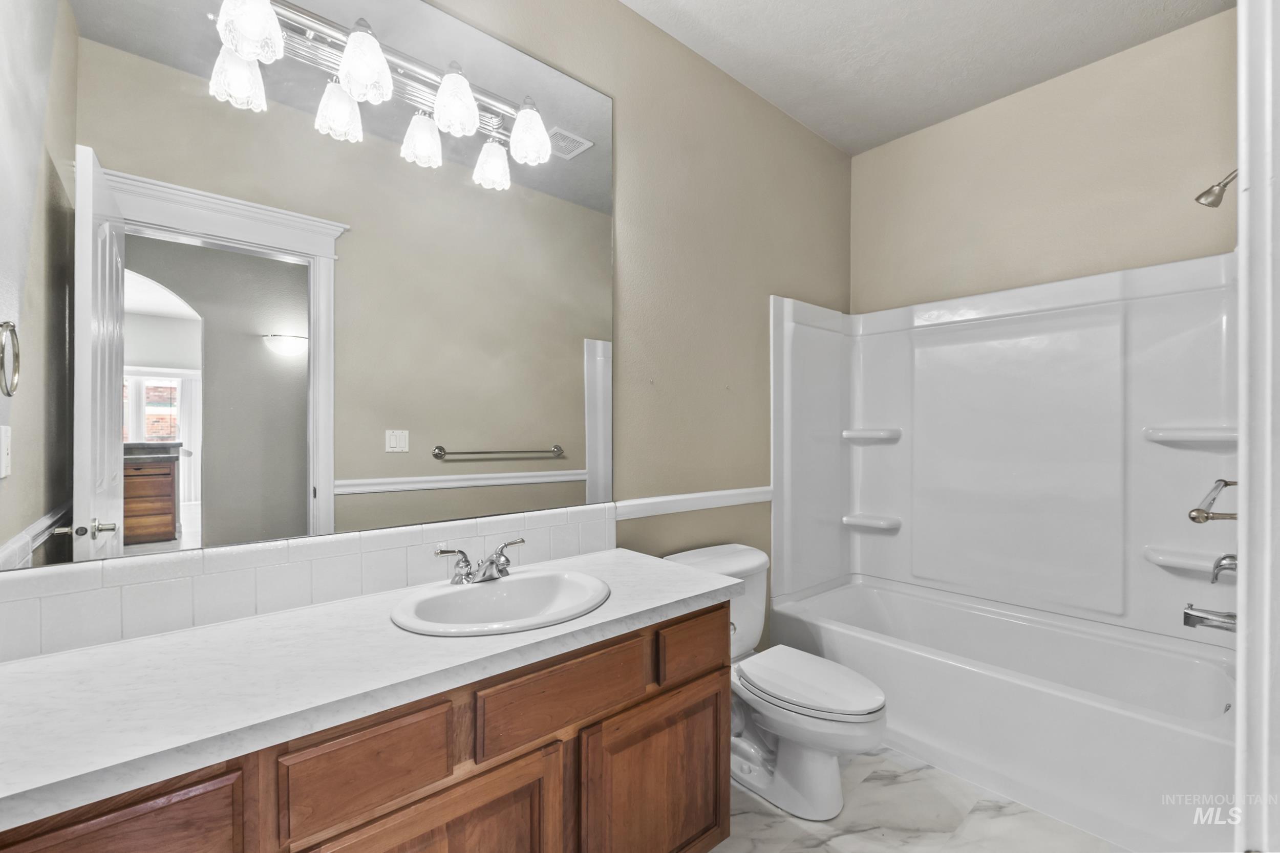 5002 N Brookmeadow Property Photo 31