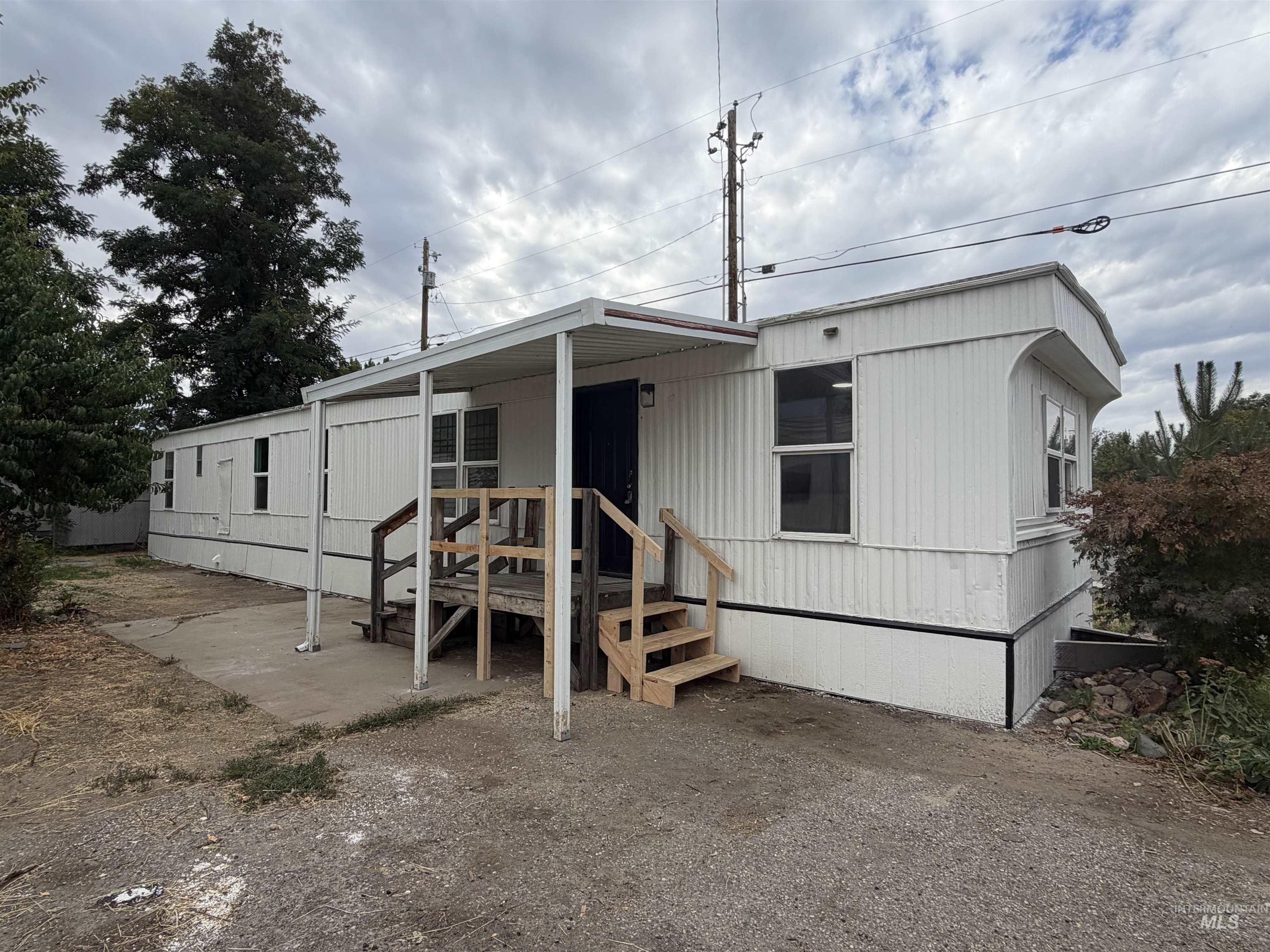 3948 N Adams St Property Photo 1