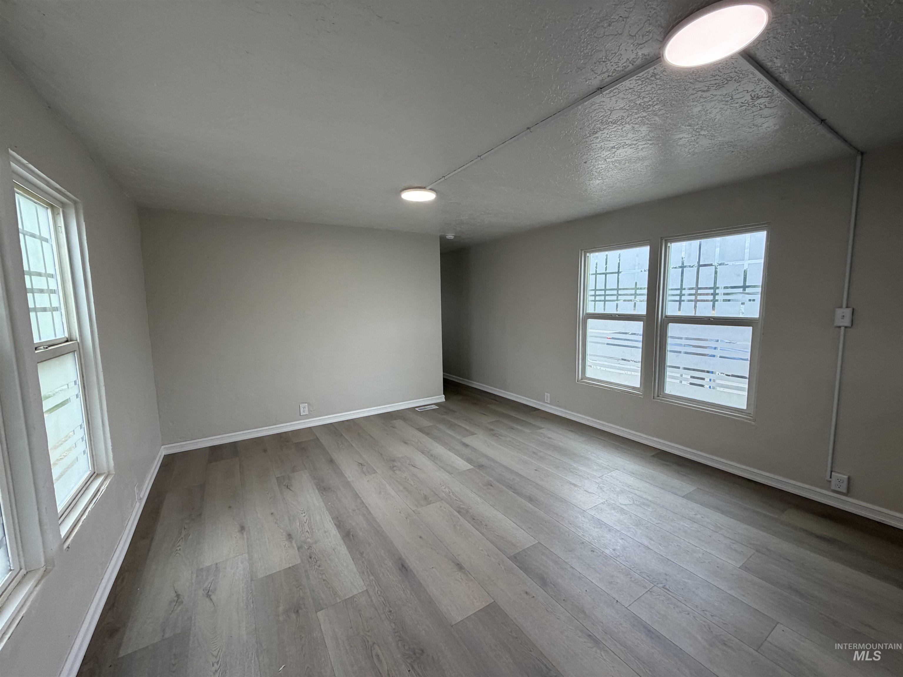 3948 N Adams St Property Photo 9