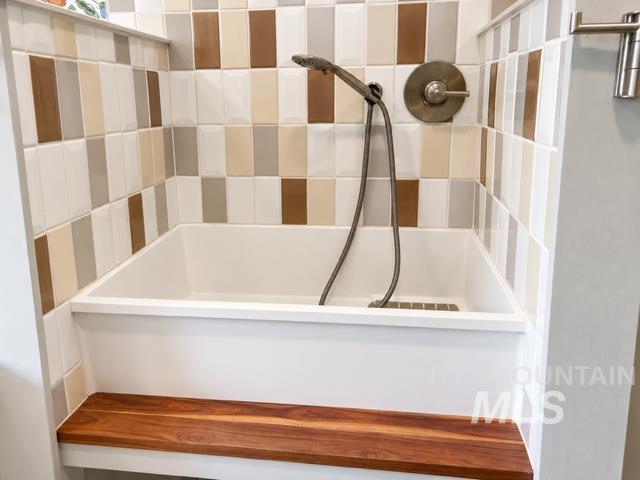 5533 Buntrock Rd Property Photo 14
