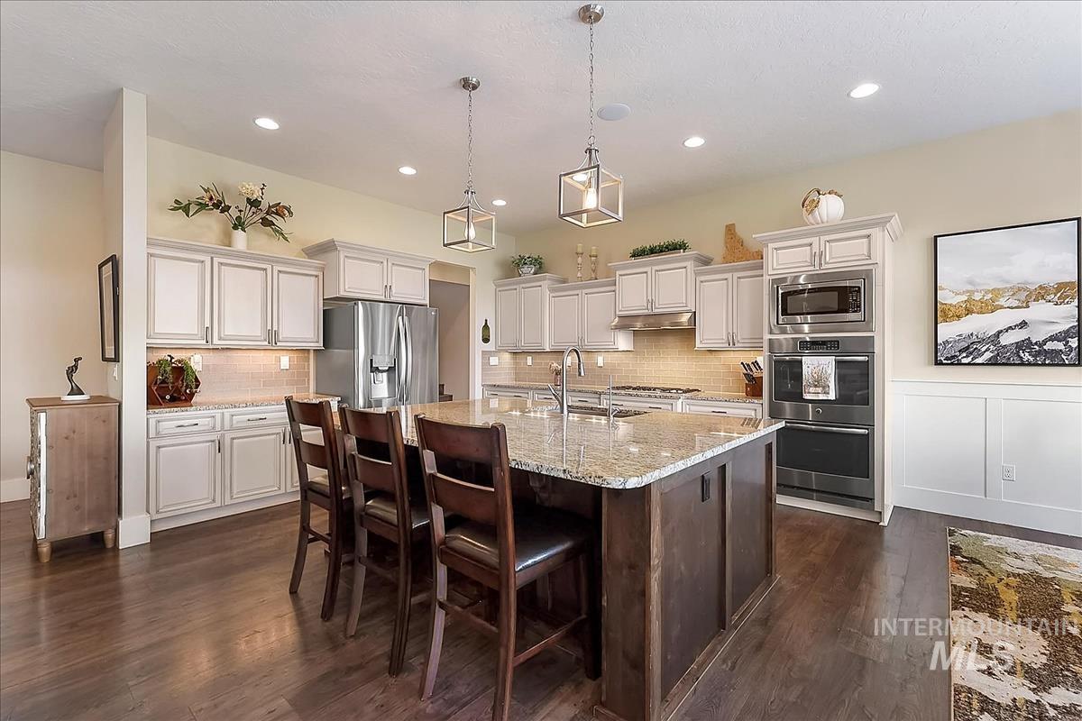 25794 Amble Way Property Photo 8